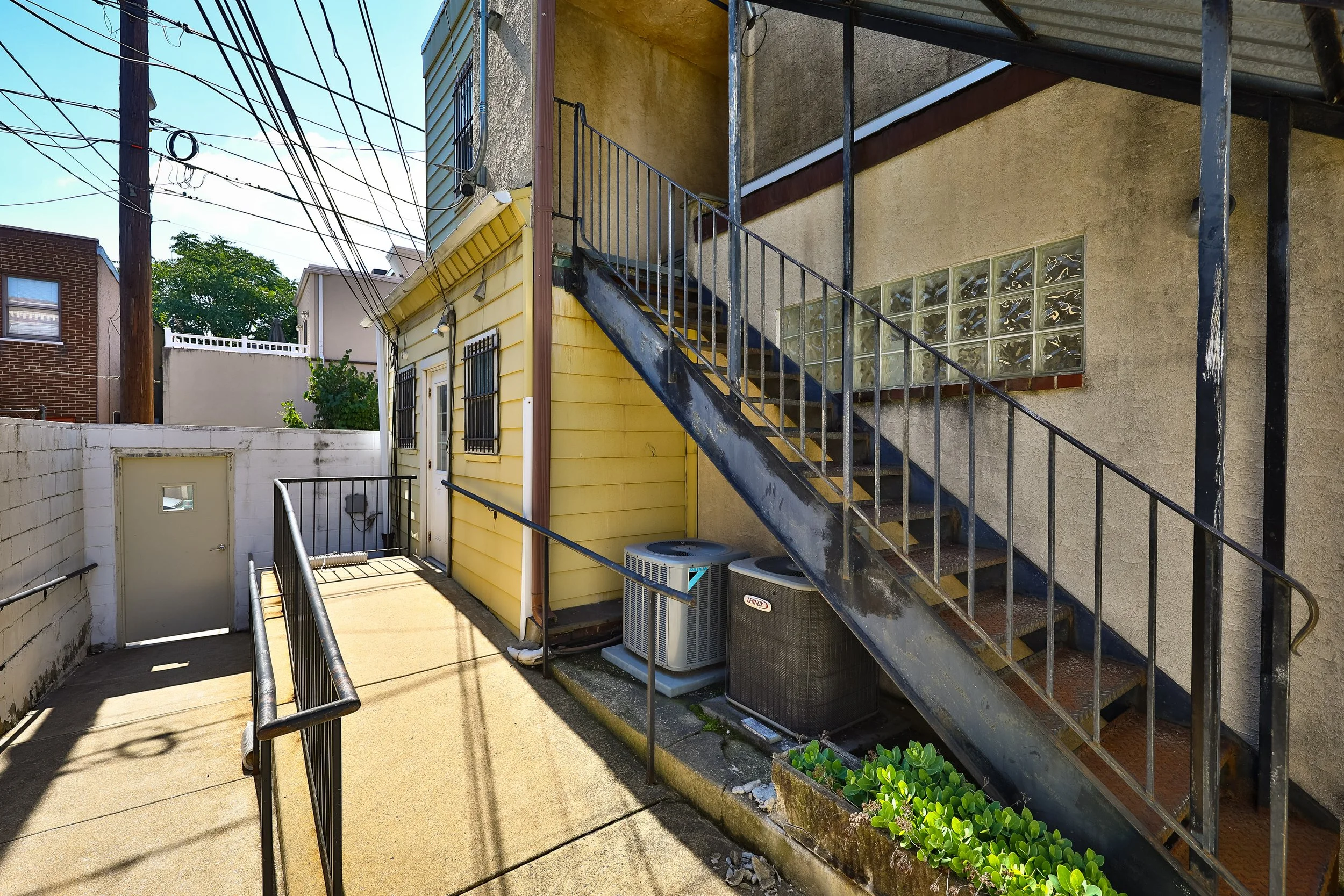 1317 Wolf St-016.jpg