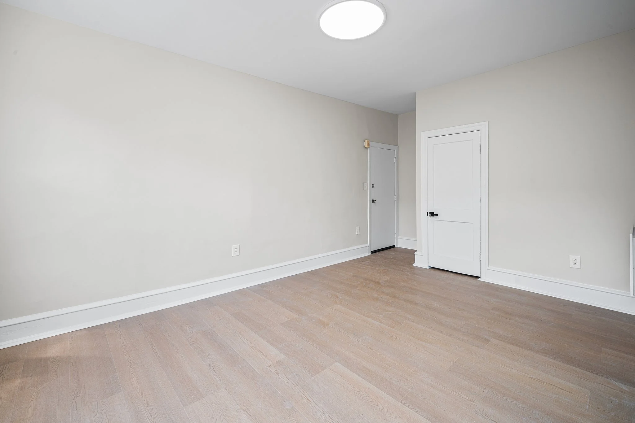 775 S 8th St, Philadelphia, PA-13.jpg