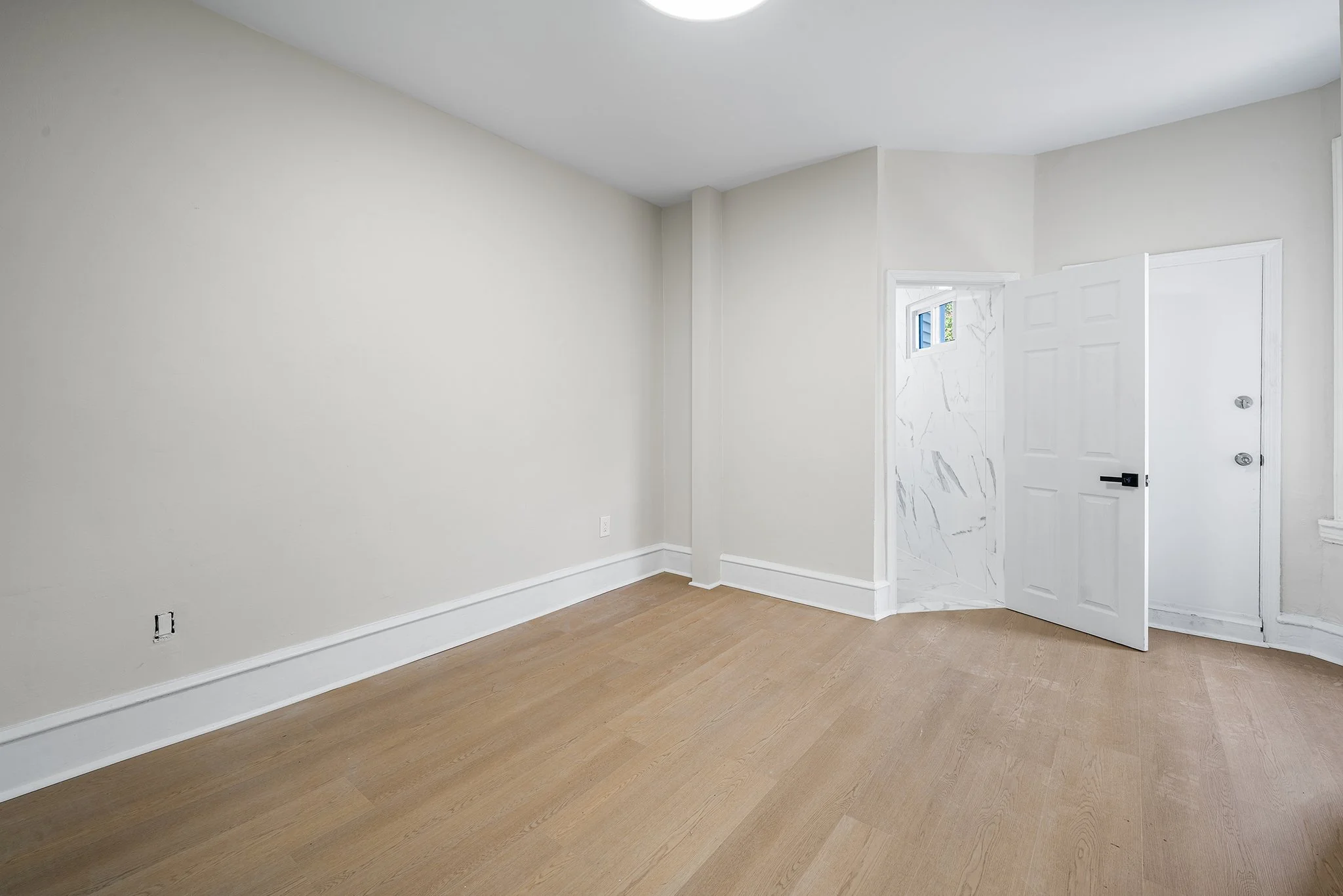 775 S 8th St, Philadelphia, PA-16.jpg