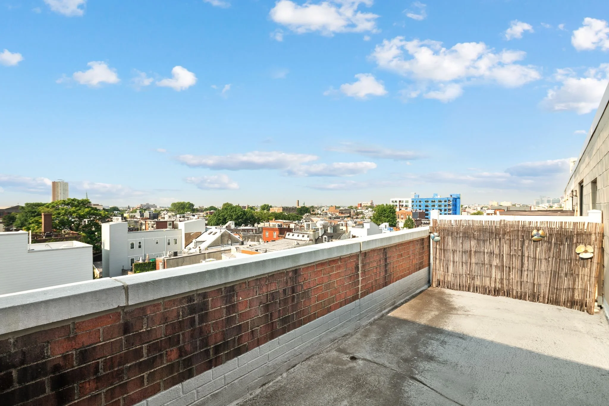 17_200-10 Lombard St APT 732-Full-17.jpg