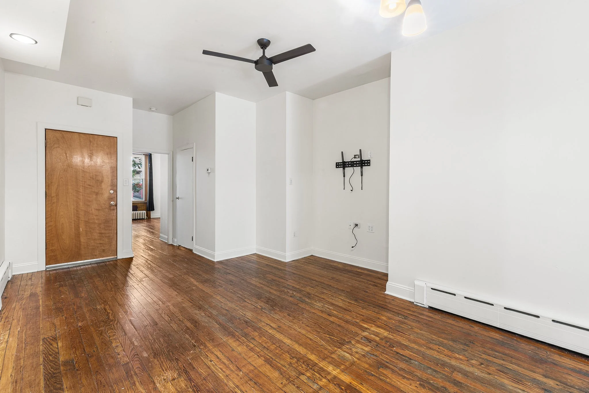 2119 S 13th St, Philadelphia, PA-09.jpg