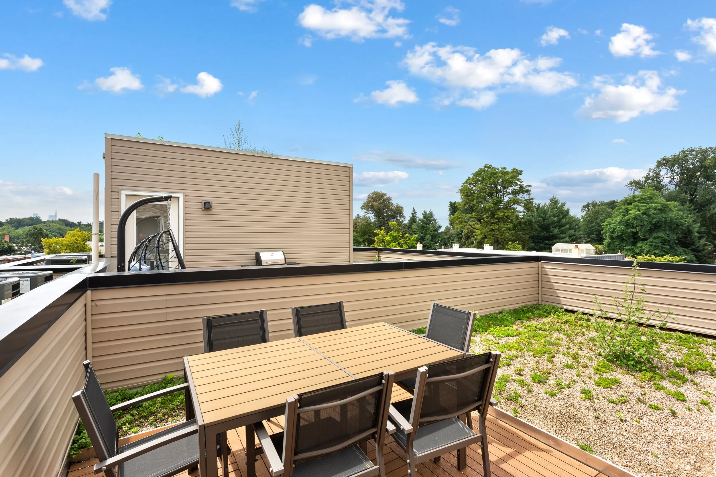 3843 Ridge Ave-Full-8.jpg