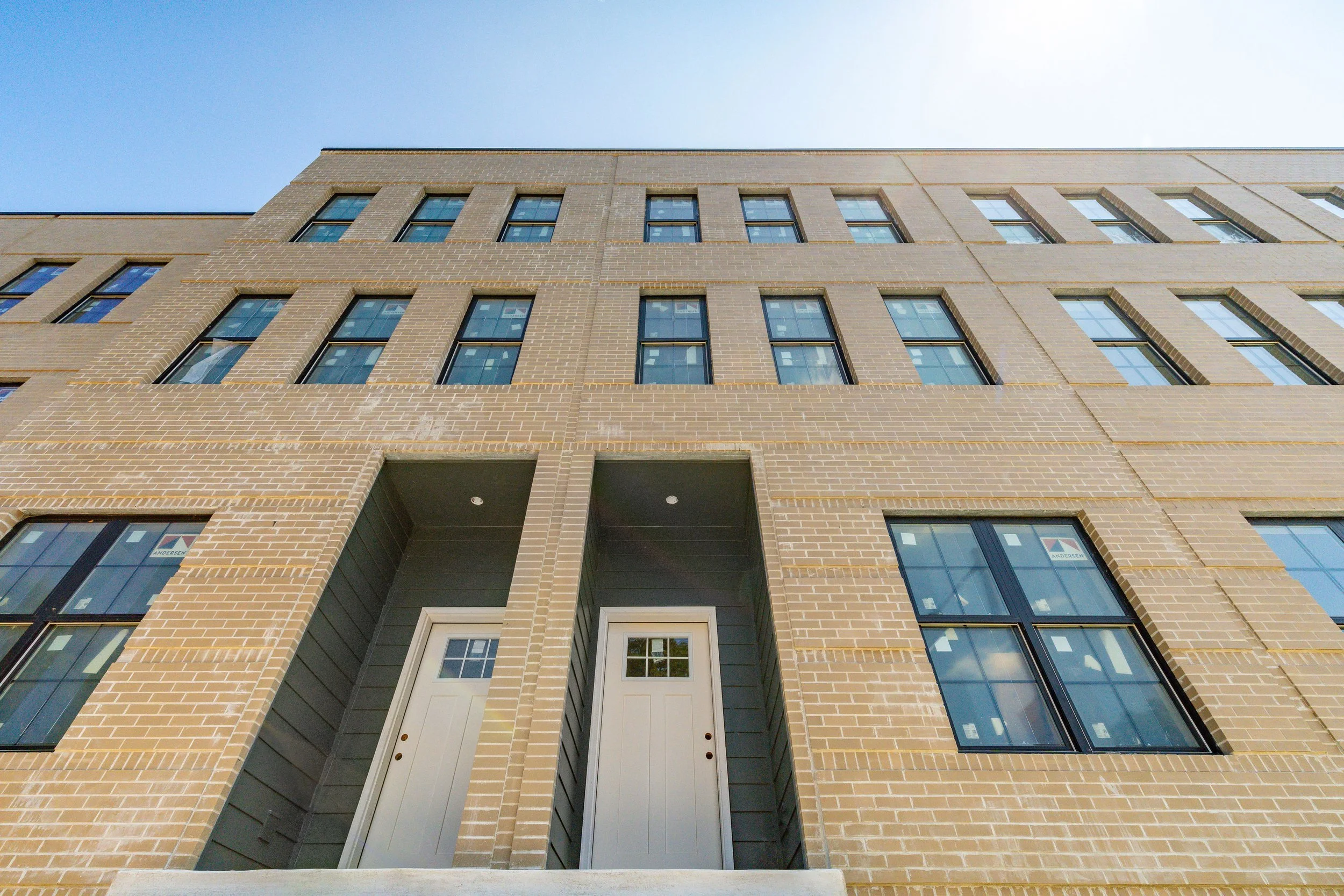 3839-RIDGE-AVE-UNIT-11-PHOTOGRAPHY-©-A1RMEDIA-A7C06304.jpg