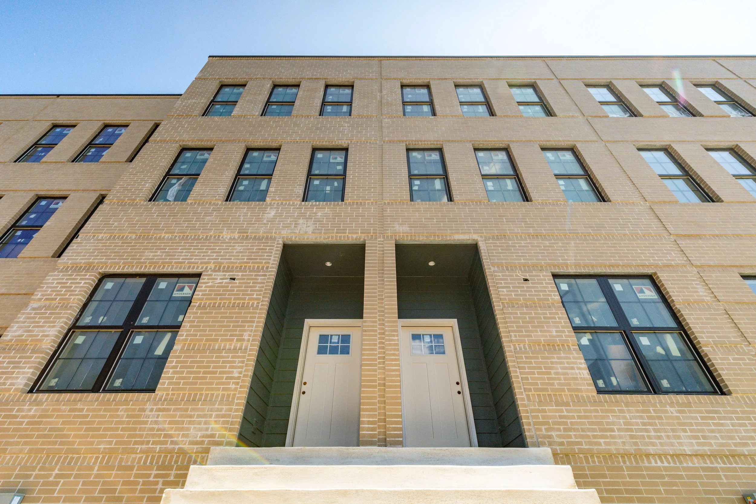 3839-RIDGE-AVE-UNIT-11-PHOTOGRAPHY-©-A1RMEDIA-A7C06305.jpg