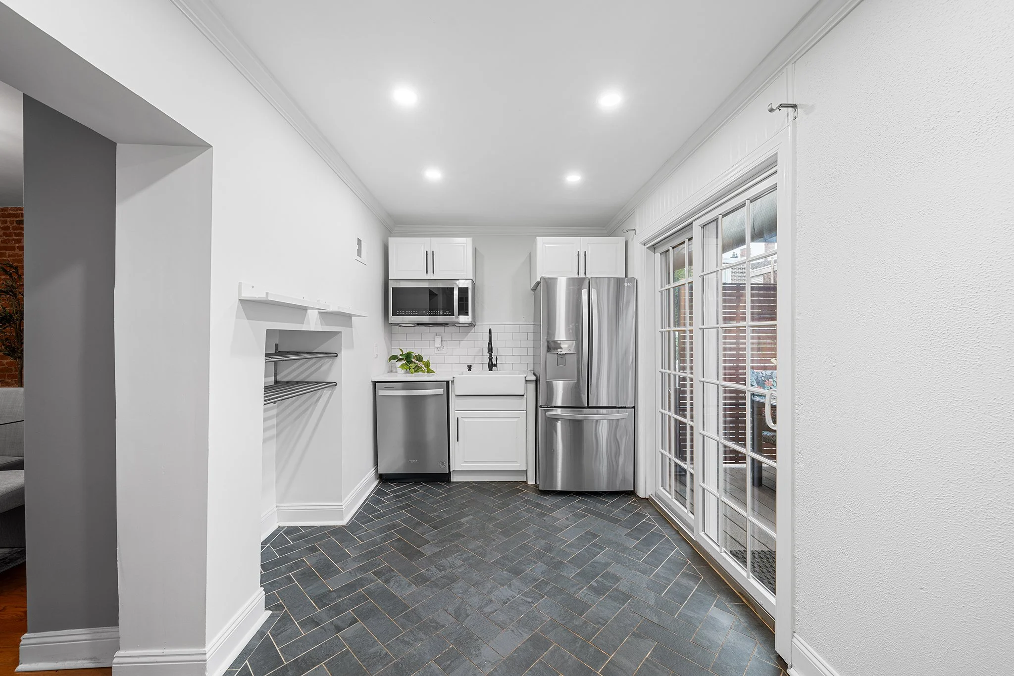 532 Belgrade St, Philadelphia PA-15.jpg