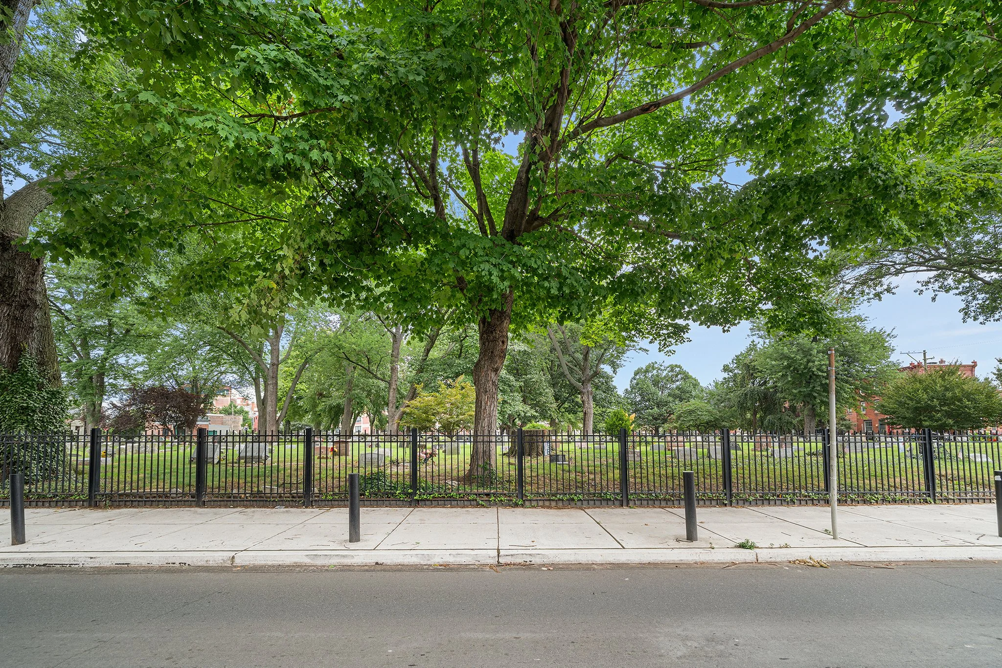 532 Belgrade St, Philadelphia PA-05.jpg