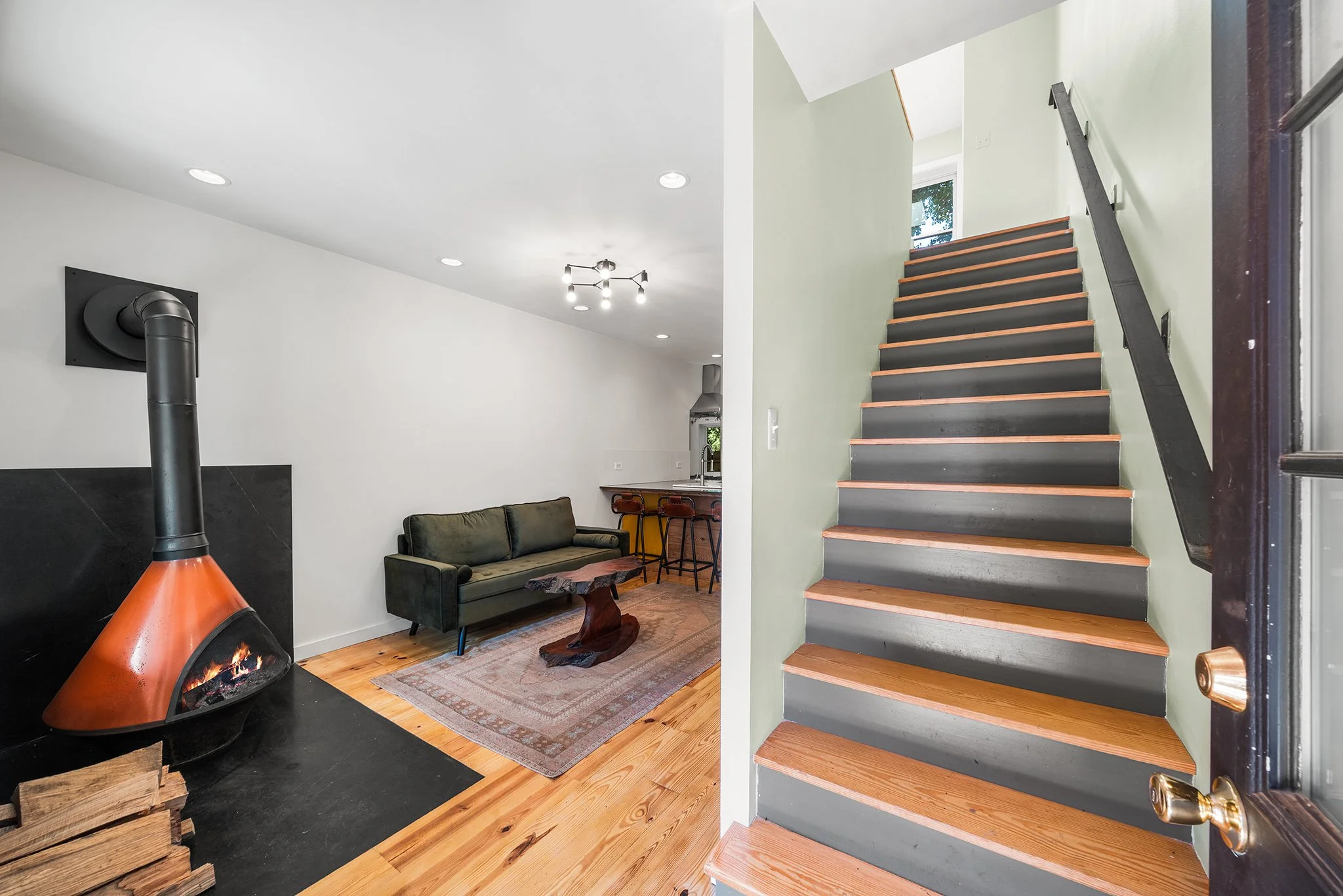 133 W Duval St Philadelphia PA-05.jpg