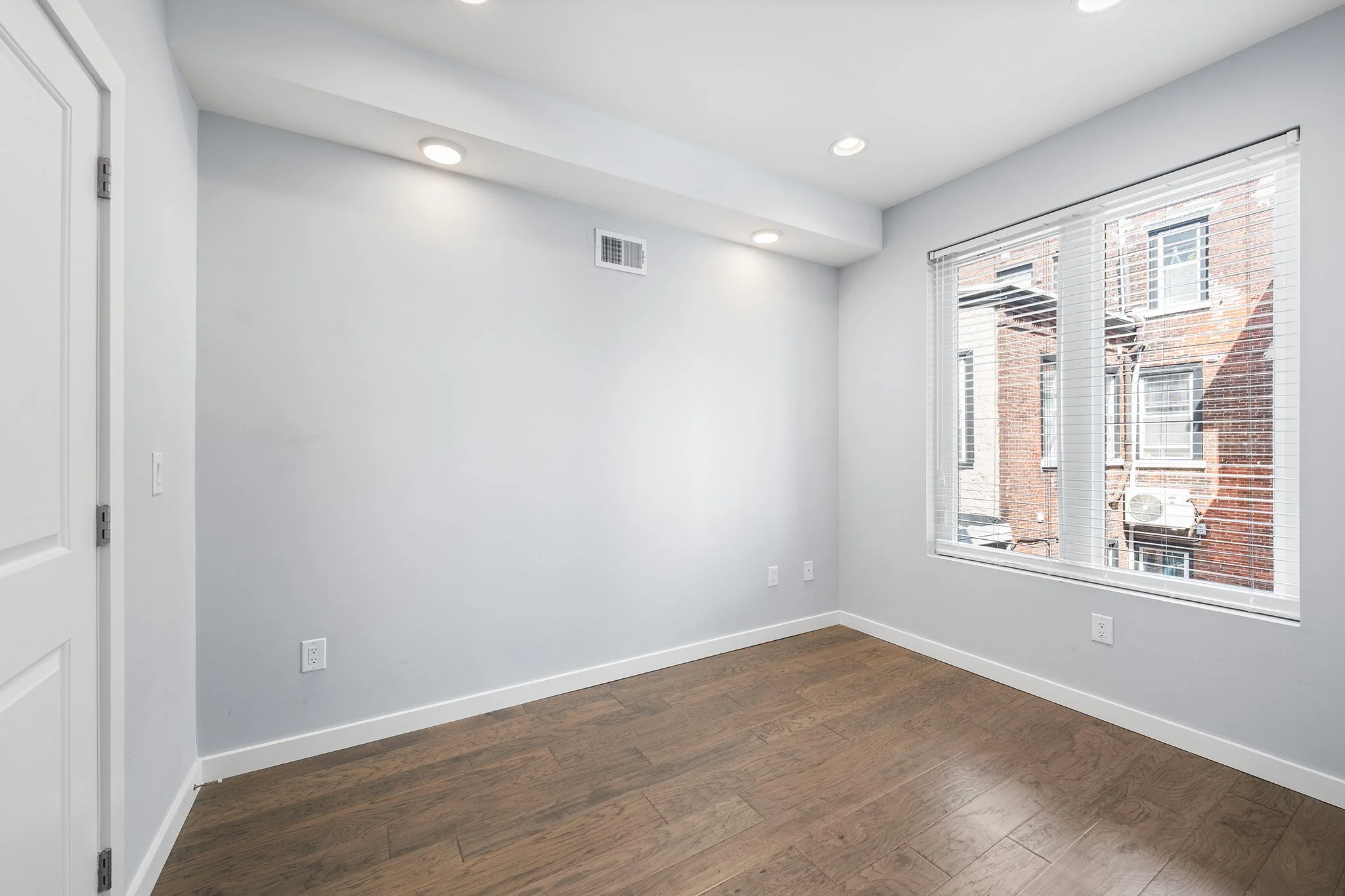 2107 E Arizona St Phila PA-23.jpg