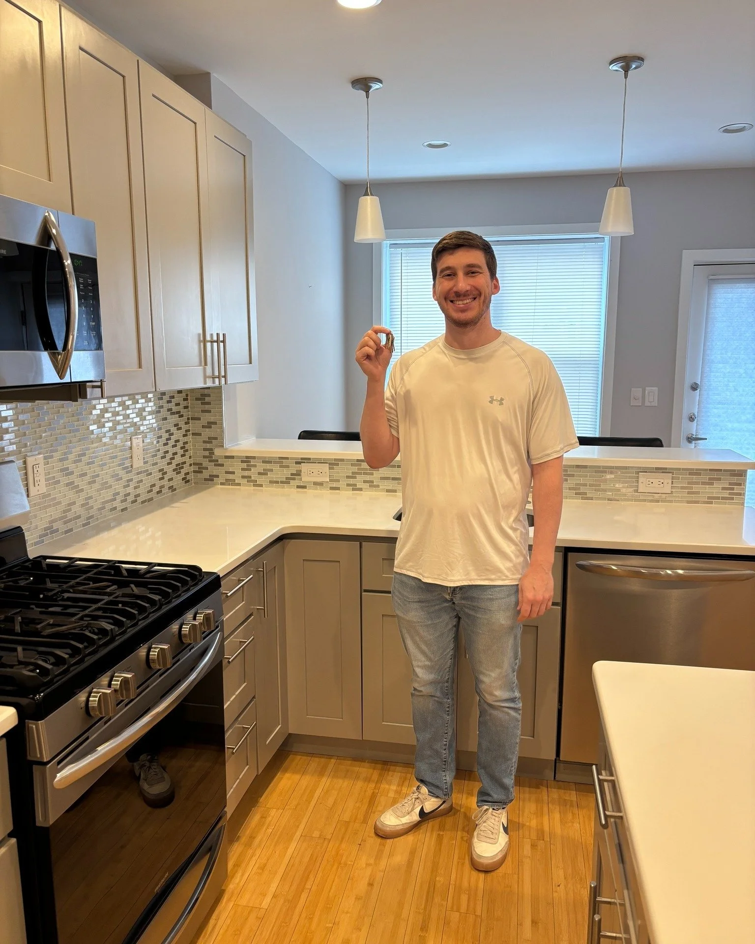 Happy client celebration! Matt worked with the dynamite team of PHG agent @rachelfrancesshaw and lender @@rothmortgageadvisors to find his new digs. He went to college in Philly and wanted to make the move back to be closer to friends and family. The