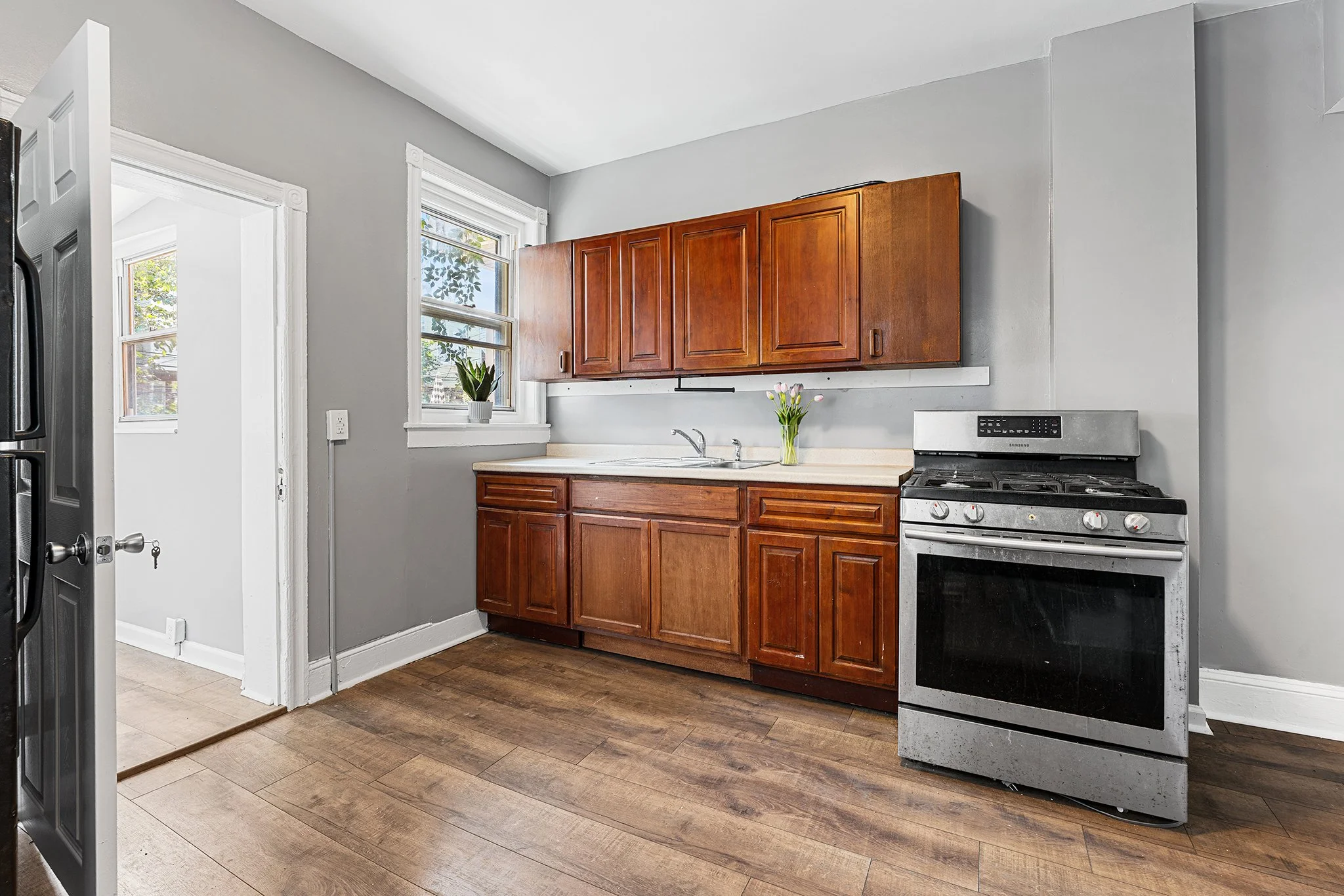 4938 Chestnut St, Phila PA-17.jpg