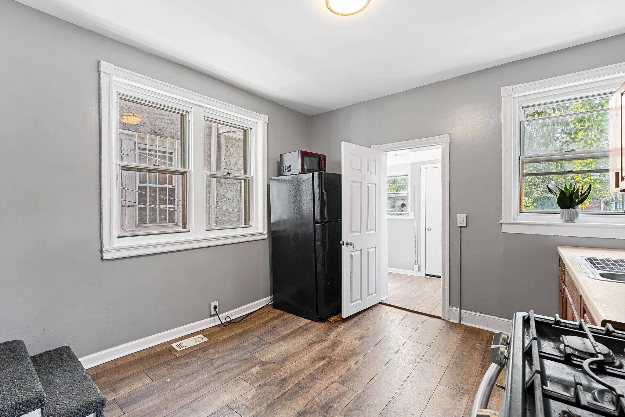 4938 Chestnut St, Phila PA-16.jpg