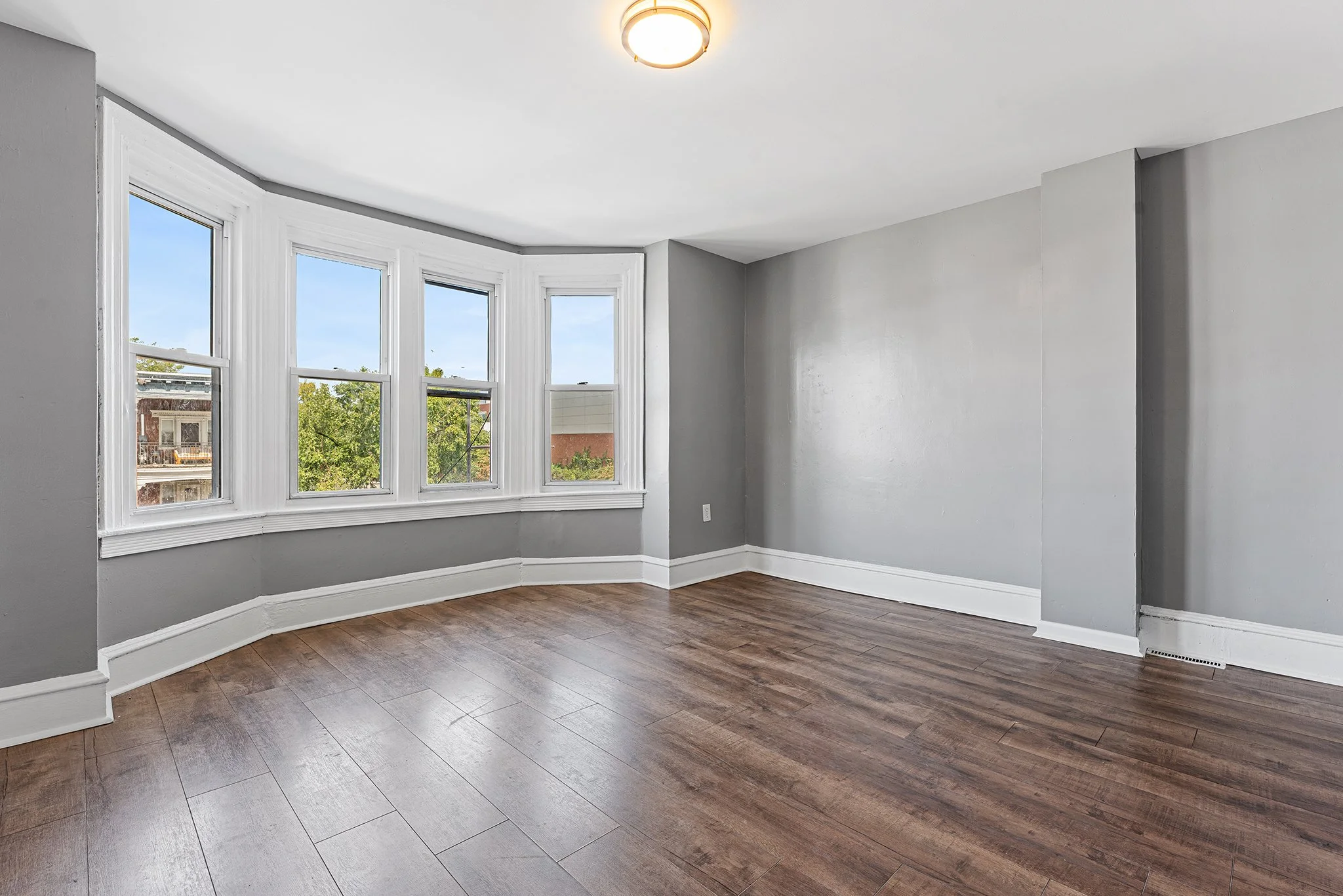 4938 Chestnut St, Phila PA-23.jpg
