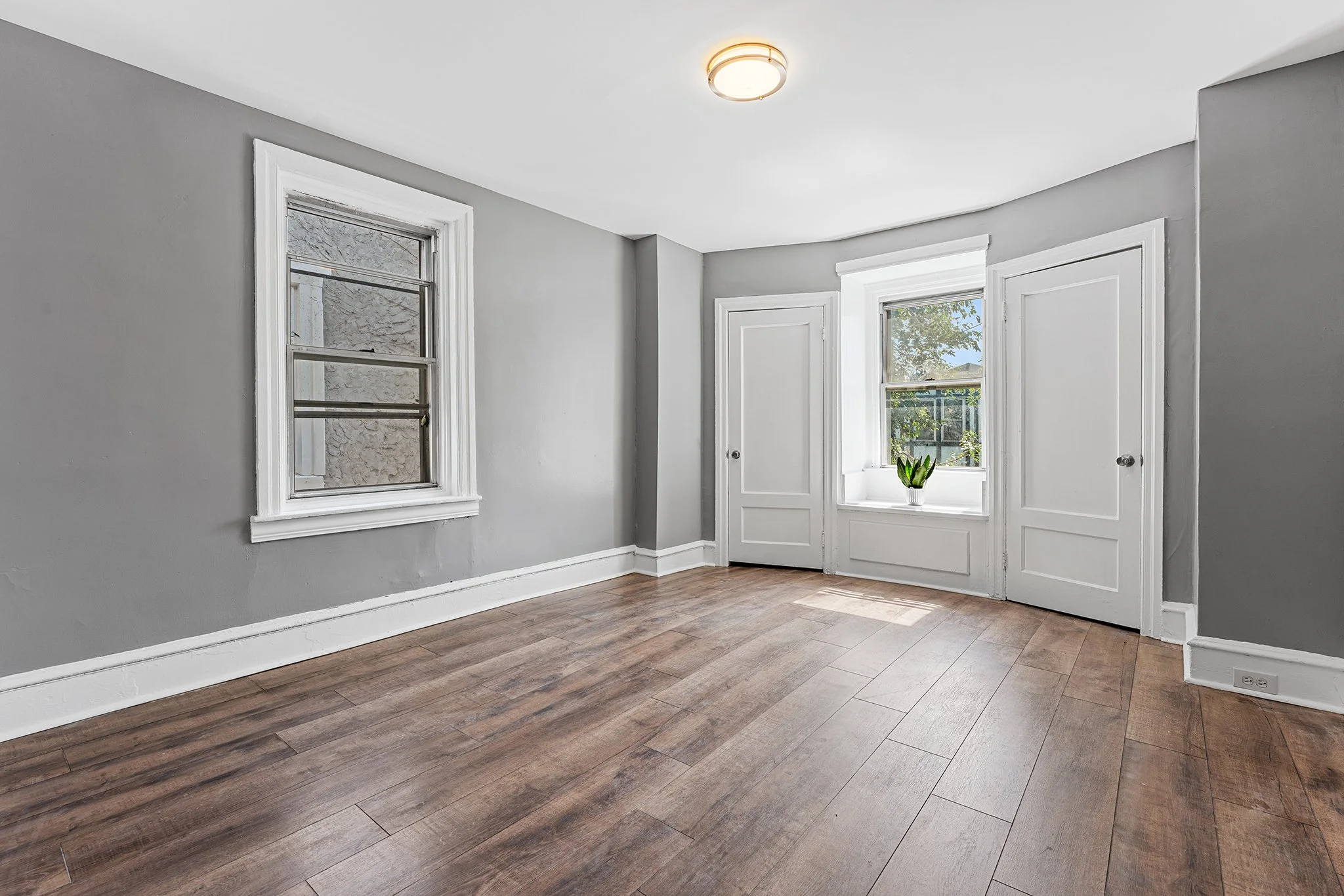 4938 Chestnut St, Phila PA-29.jpg
