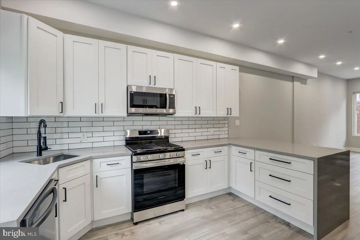 Kitchen1.jpeg