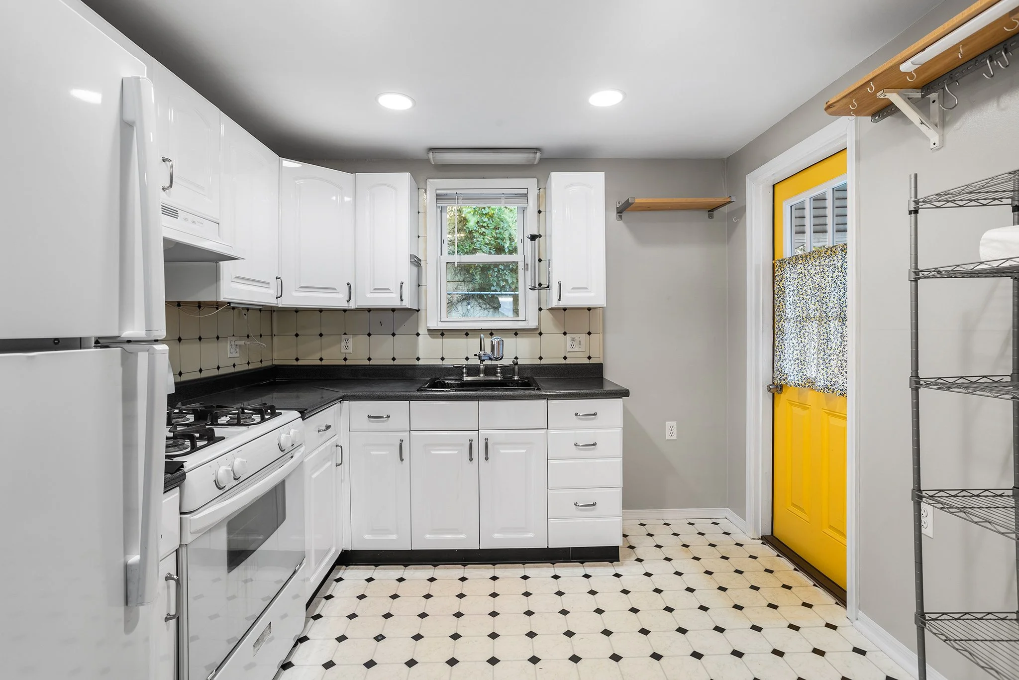 4617 St Davids St, Philadelphia, PA-07.jpg