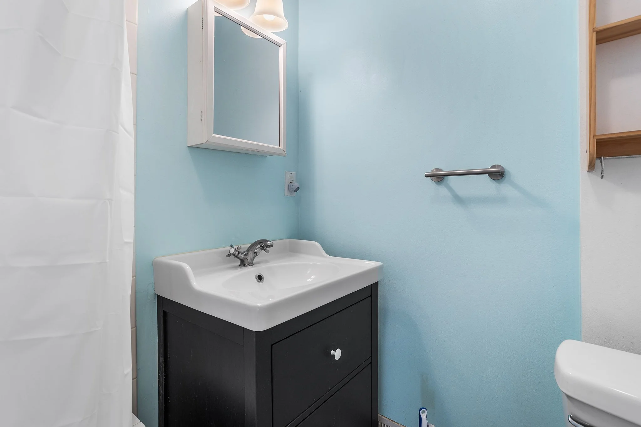 4617 St Davids St, Philadelphia, PA-12.jpg