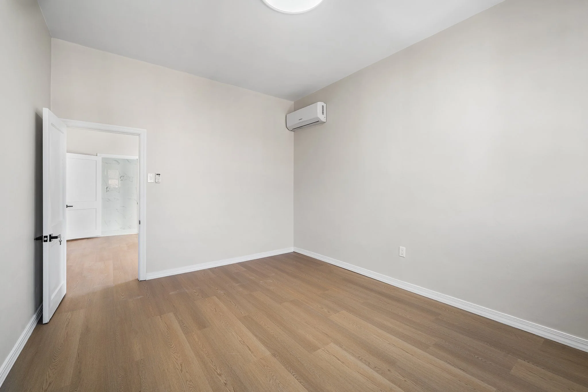 775 S 8th St 3F Philadelphia PA-26.jpg