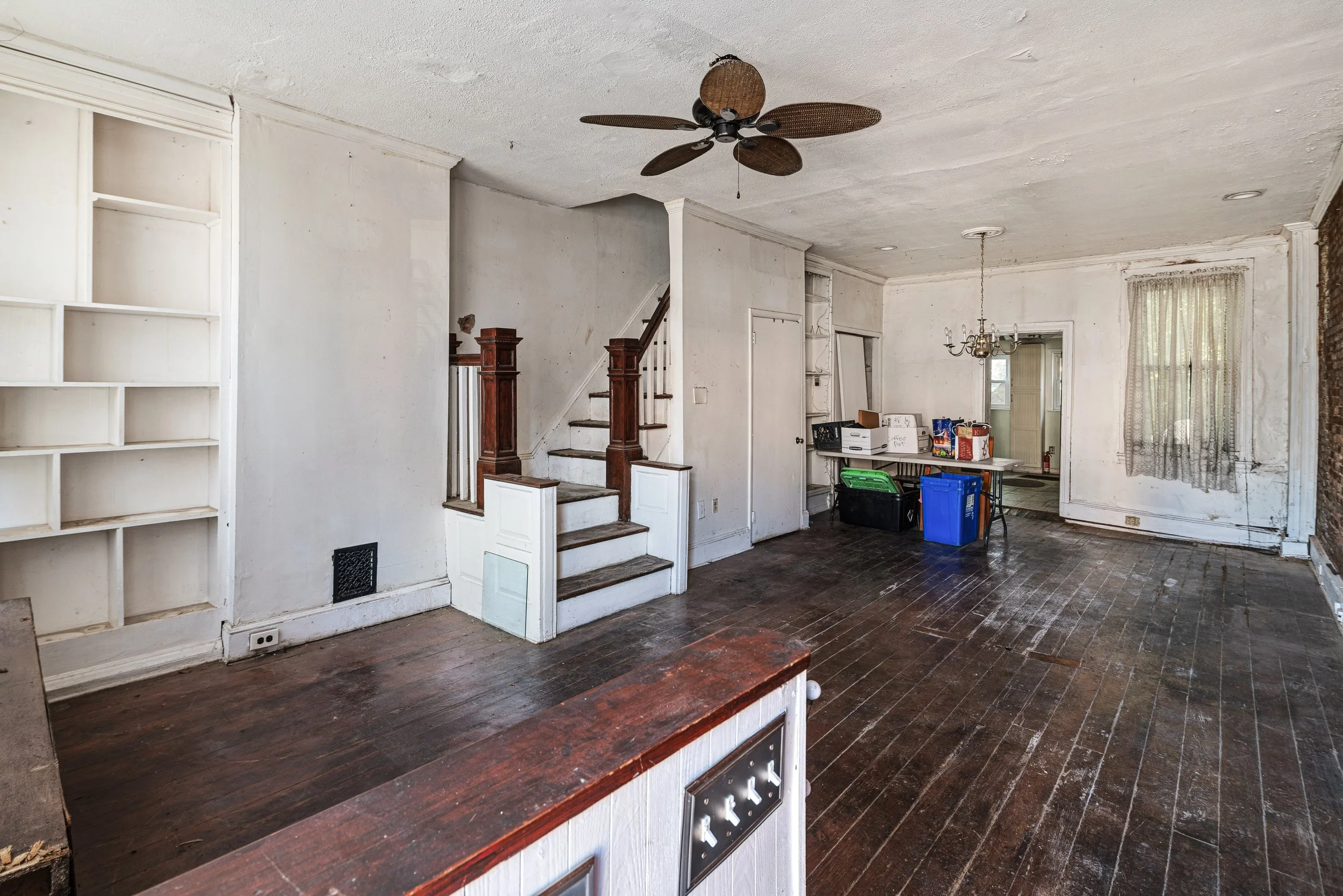 1125 E Susquehanna Ave-Full-1.jpg