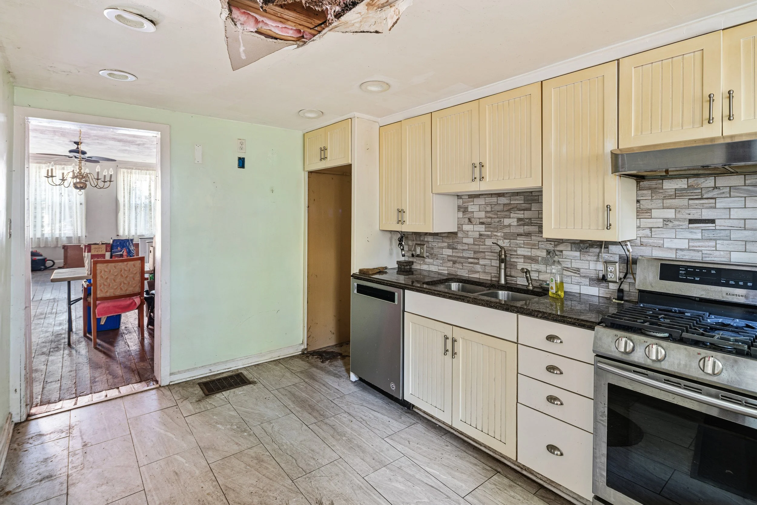 1125 E Susquehanna Ave-Full-4.jpg
