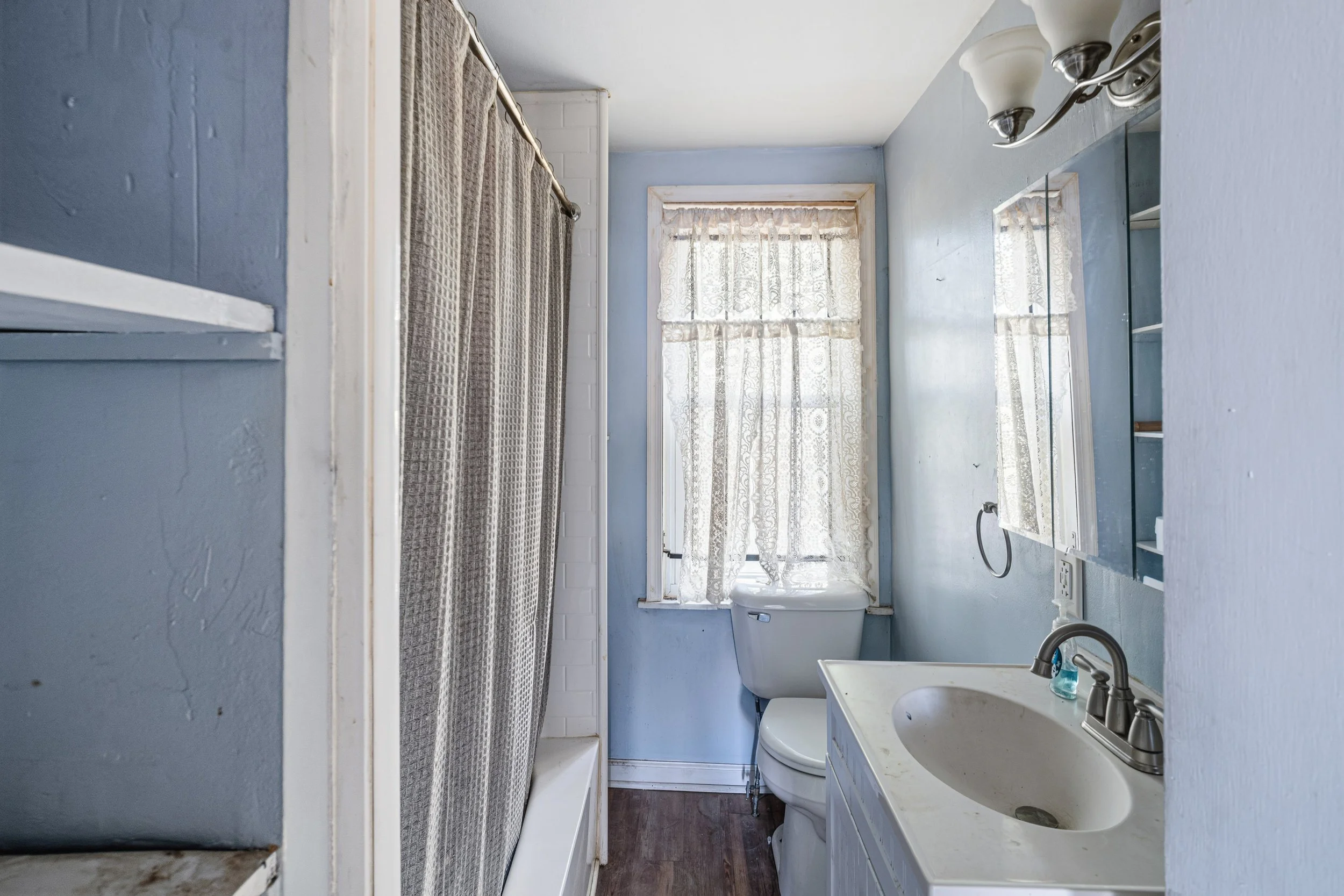 1125 E Susquehanna Ave-Full-8.jpg
