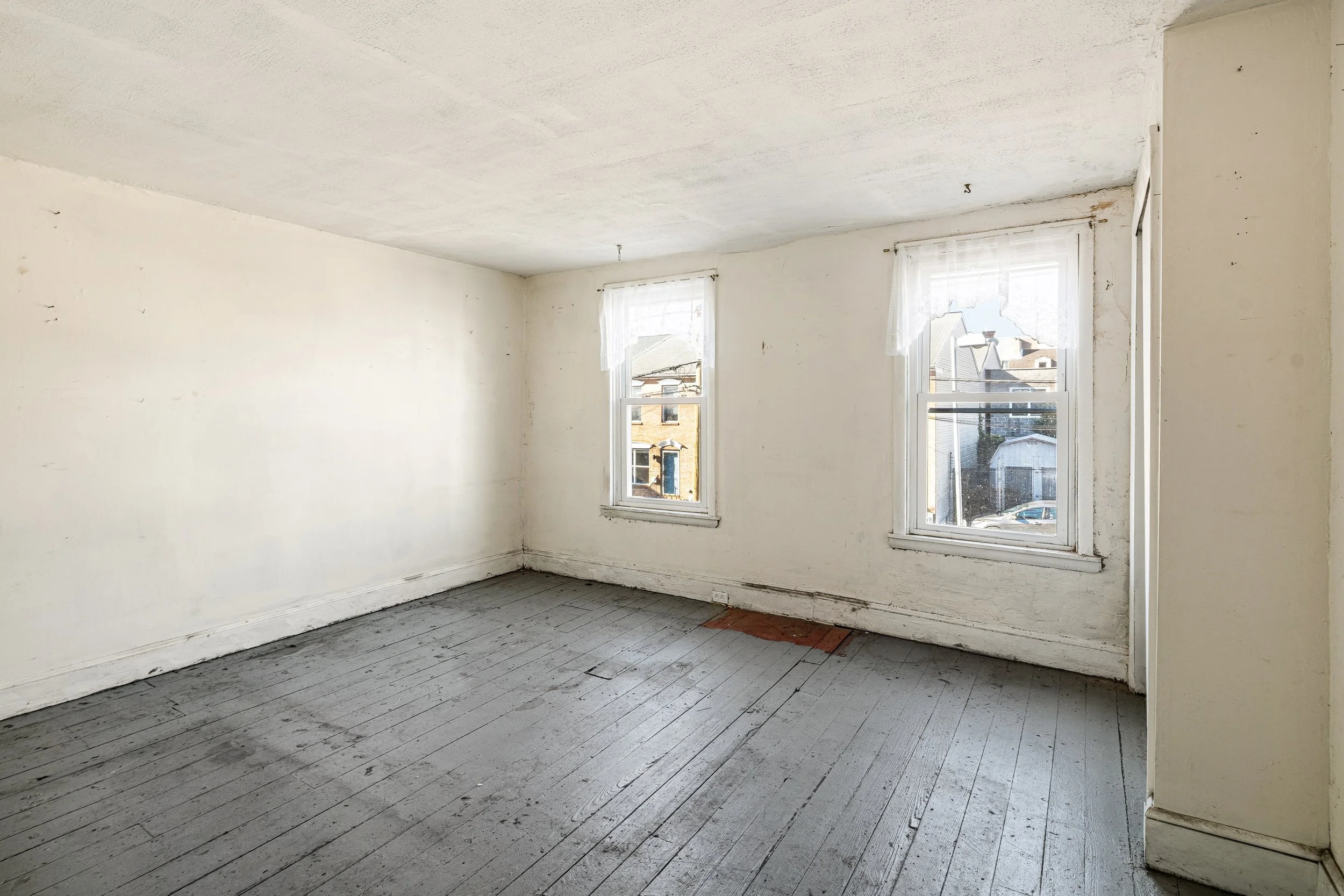 1125 E Susquehanna Ave-Full-11.jpg