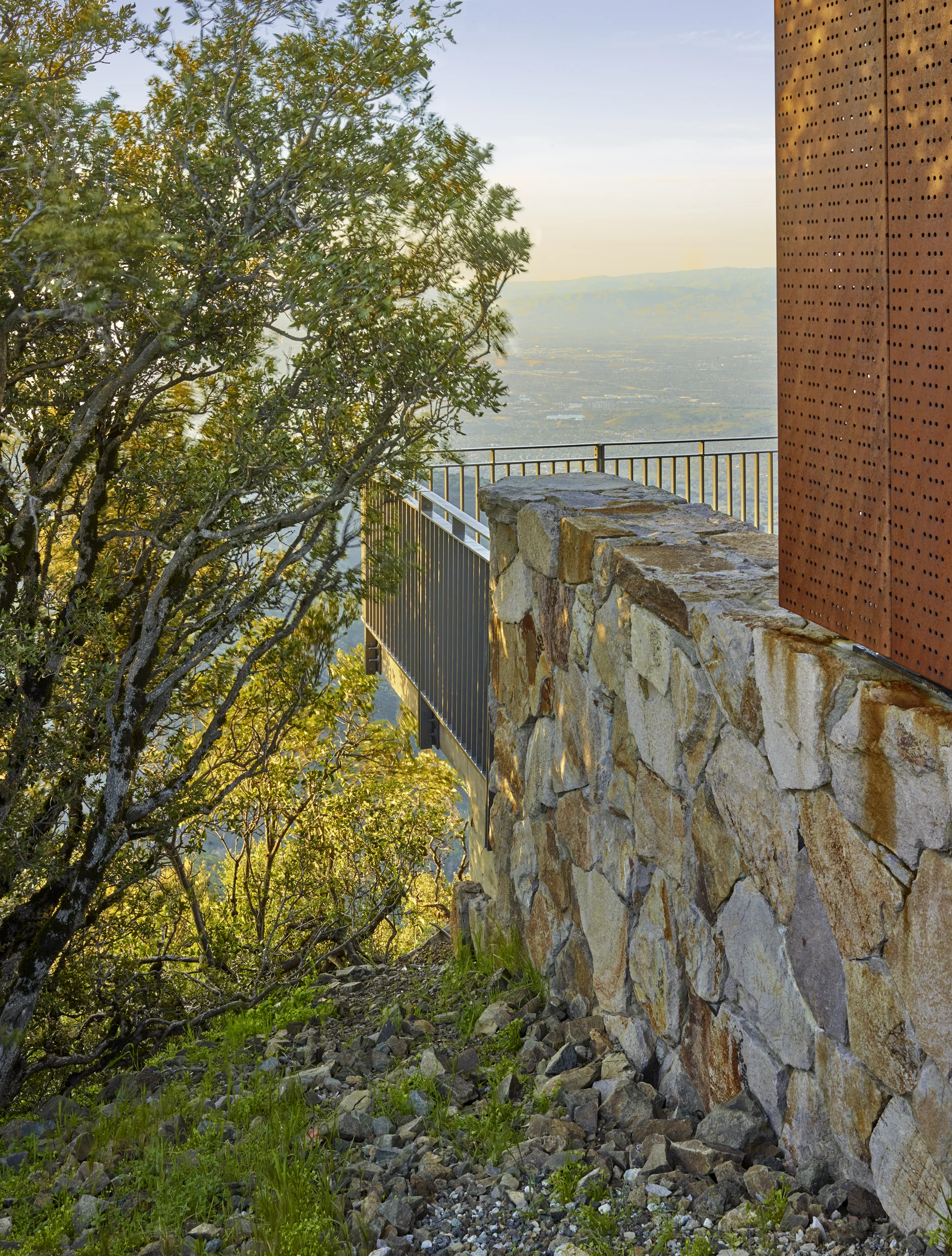 mt_umunhum1905-105.jpg