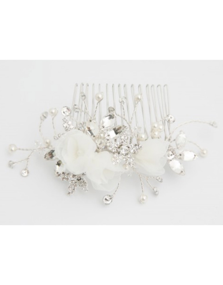 Bridal Accessories — Bridal, Bridesmaid & Prom Dresses | Cathedral Belles  of Worcester