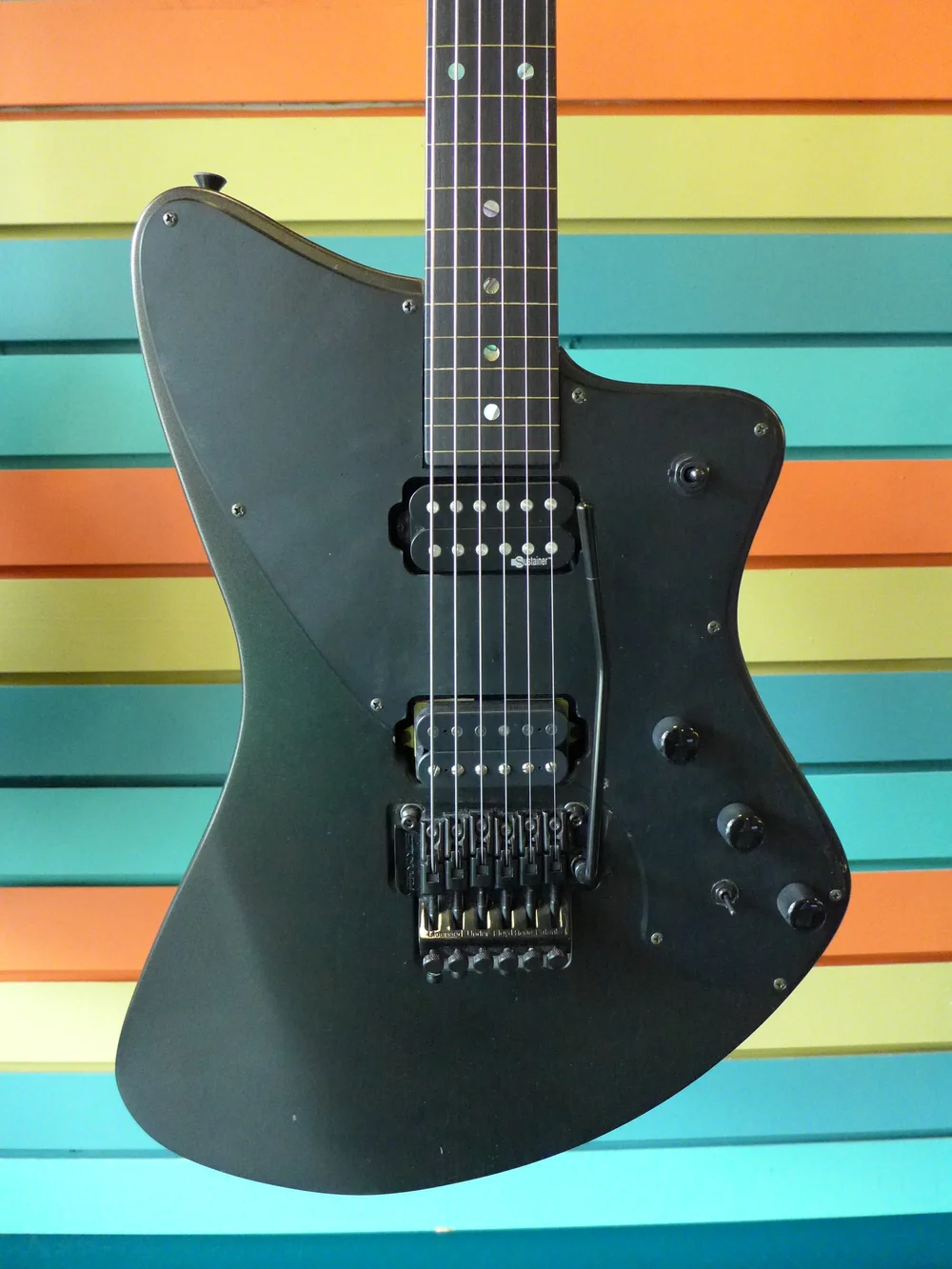 FERNANDES VERTIGO レッドエレキギター FERNANDES VERTIGO レッドエレキギター Fernandes Vertigo Elite