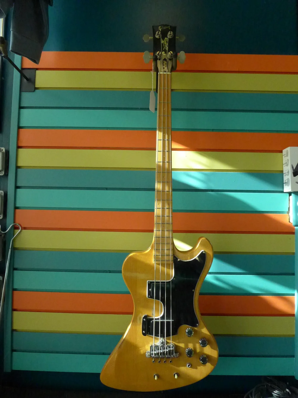 ギブソン　RD Gibson Custom The cult classic RD Custom joins the Gibson