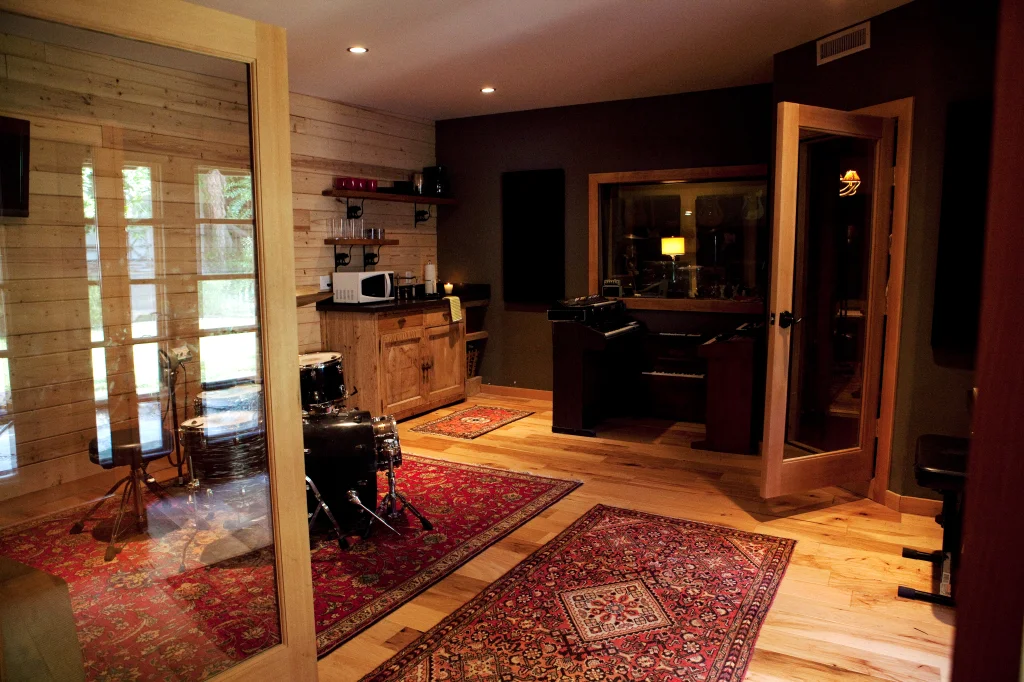 Studio3.jpg