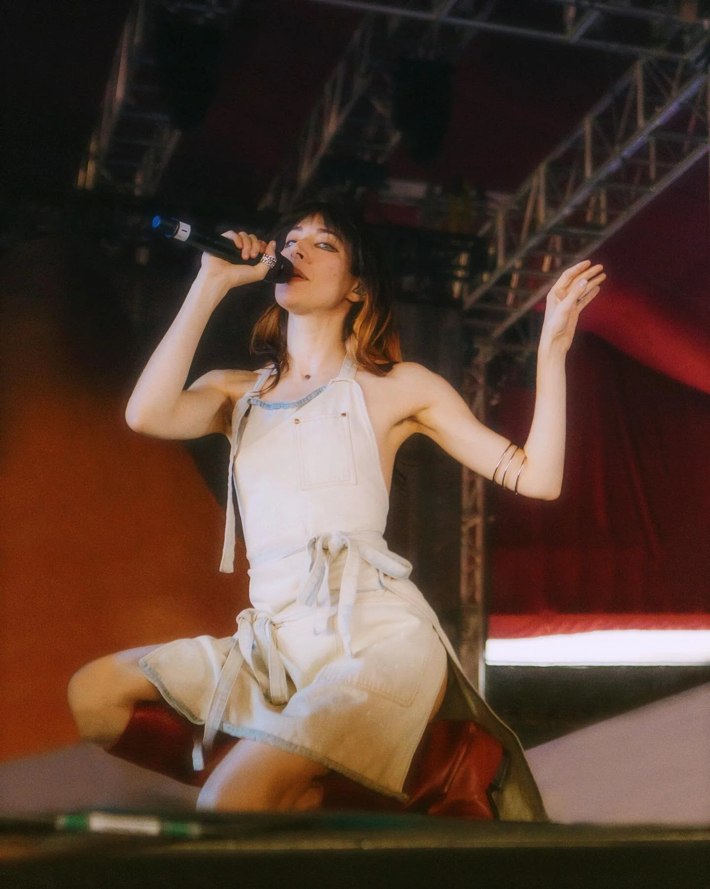 in caroline we trust 🙇🏼&zwj;♀️

@carolineplz at day 1 of @portolafestival 
#carolinepolachek