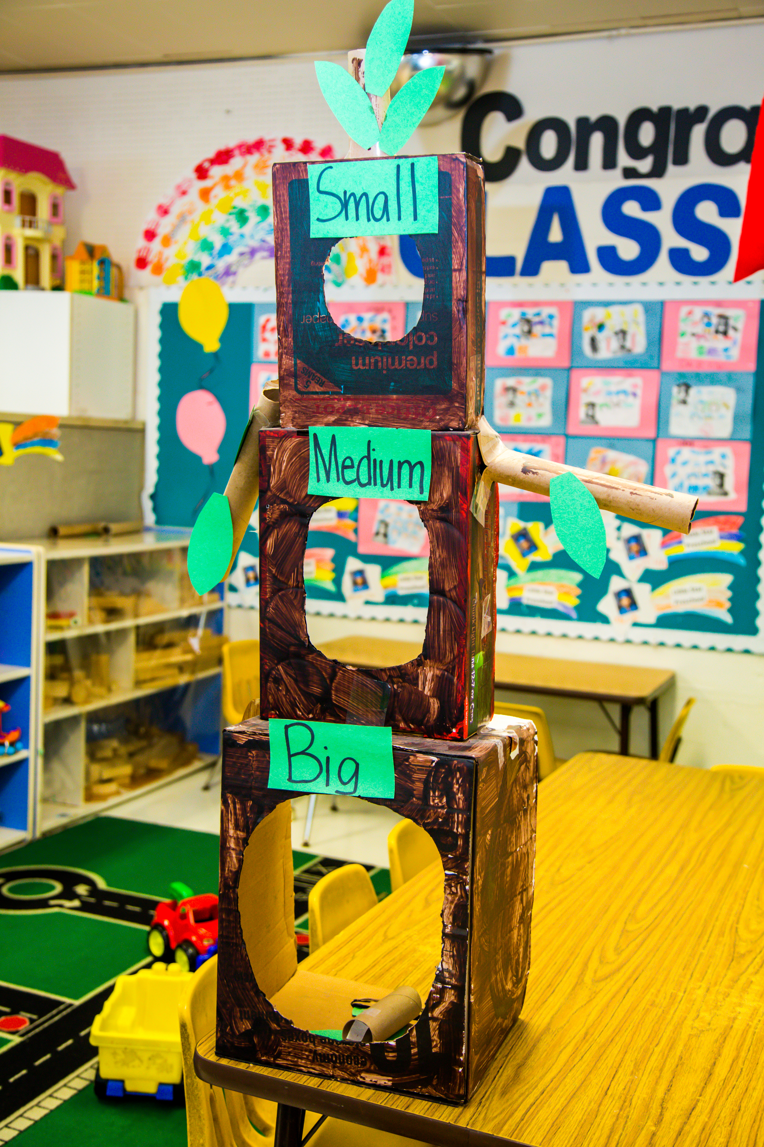 While sometimes children focus on making their own unique artwork, other times we work on group projects that foster cooperation and exploration of broader concepts and ideas. 