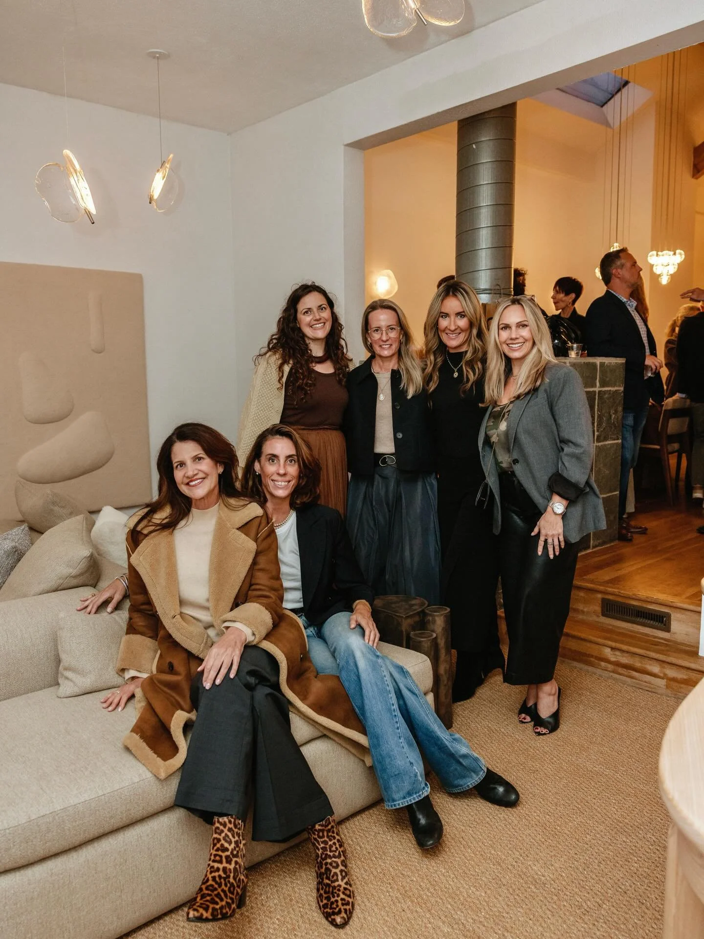 A fantastic night of design conversations and new connections at the @brickandwonder event hosted by @thefutureperfect. Grateful for this community and all the inspiring people in it.

@davisgonthier @brodiegroup @caseyhowardinteriordesign @19thandco