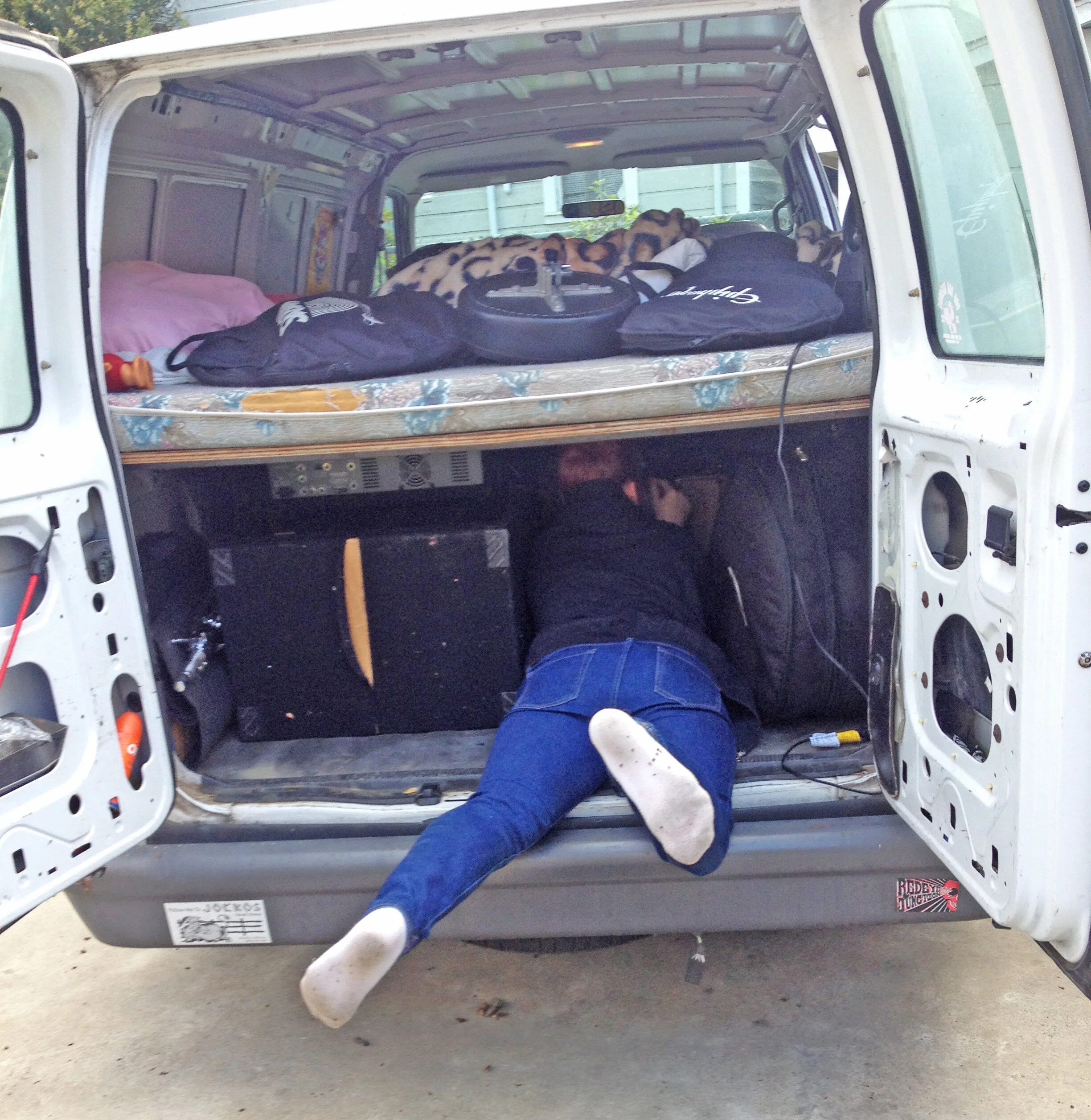 HELLO OAKLAND! I peed on your socks.