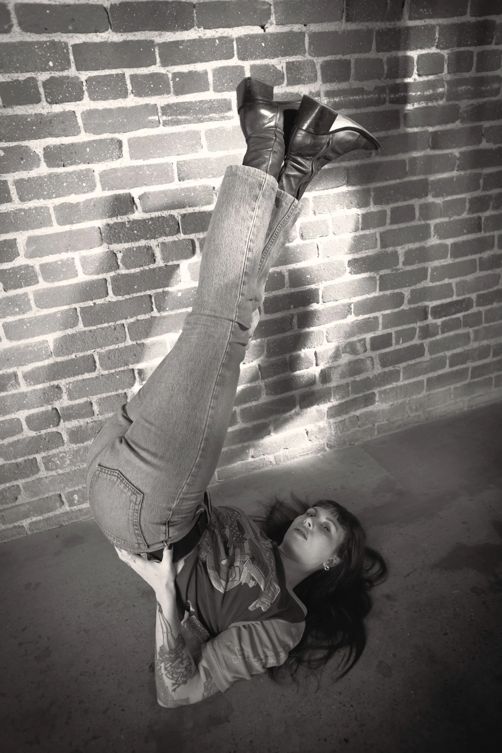 LegsUp_BrickWall_BW_Overlay copy.jpeg