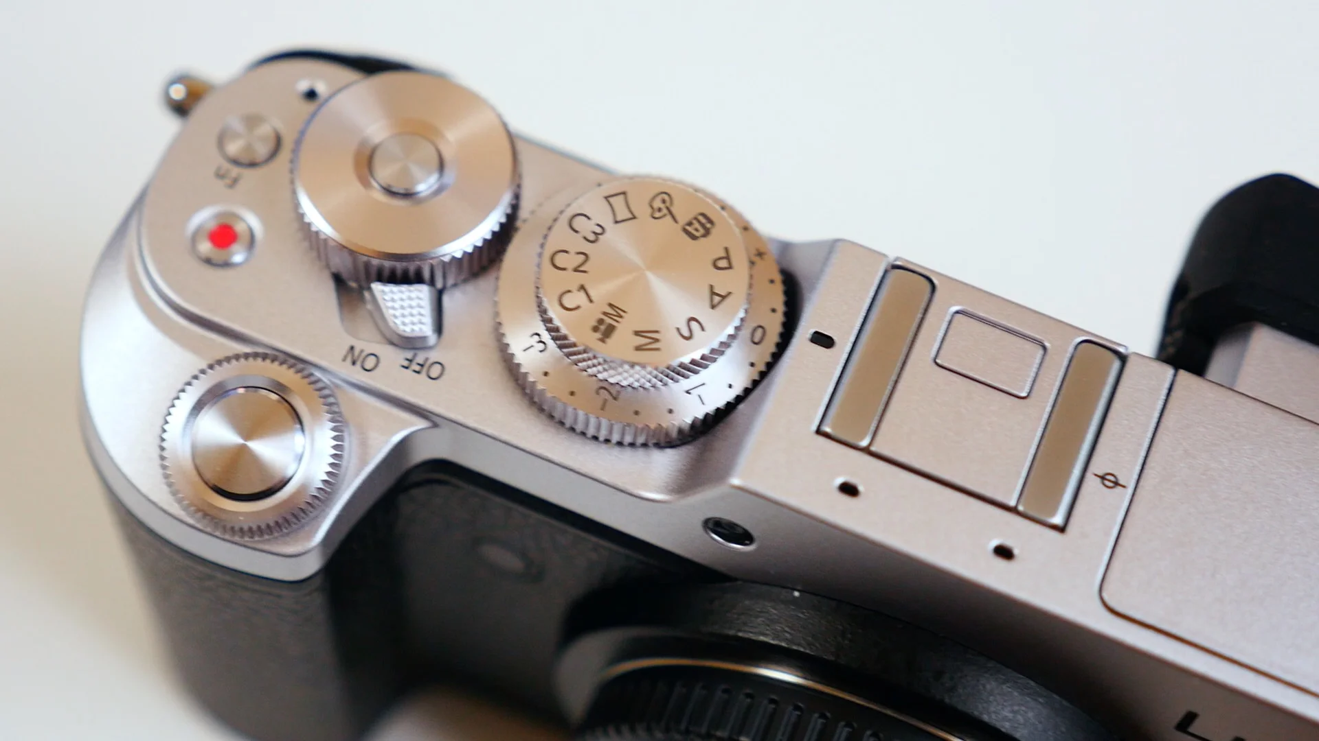 Lumix GX8 2.jpg