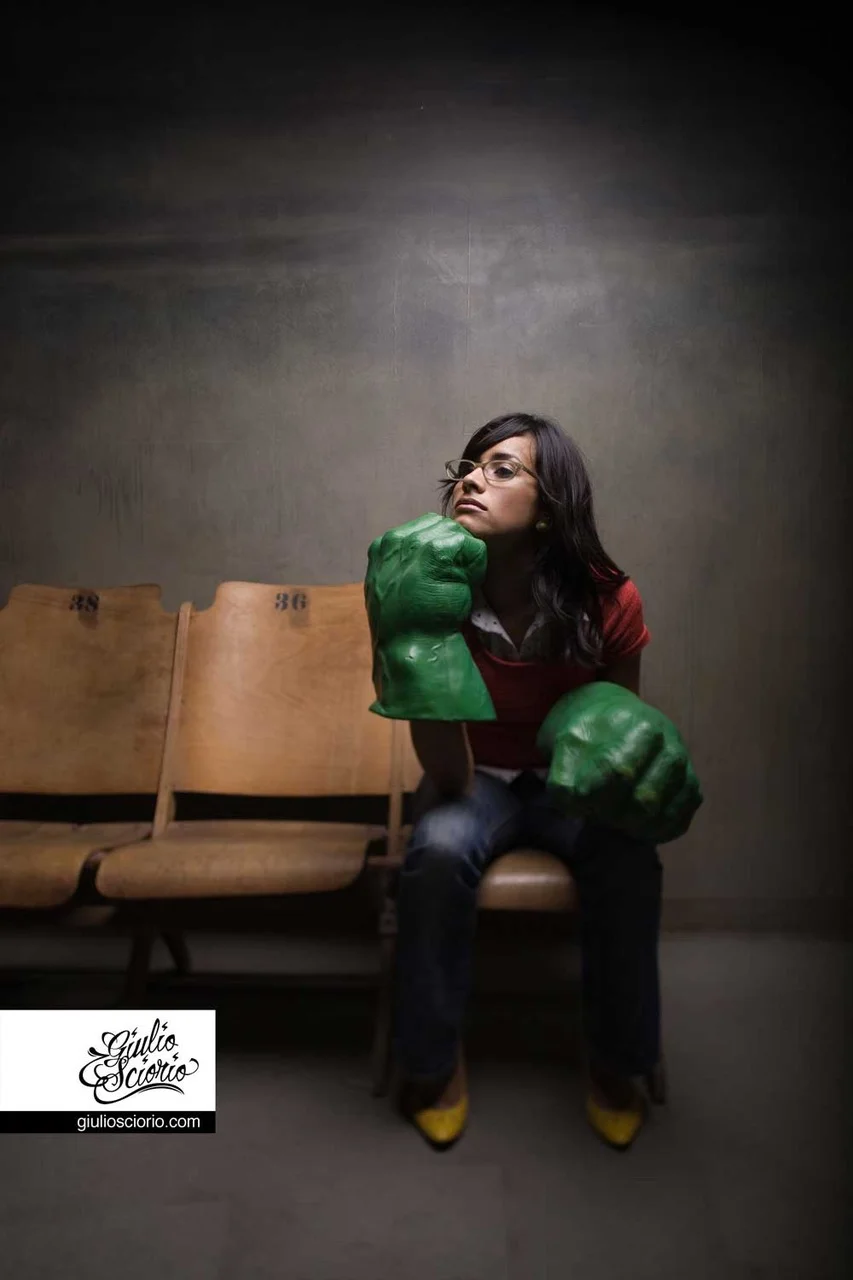 The Thinker, Commissioned by Village Voice Media. WINNER 2007 Press Award © Giulio Sciorio, 2007