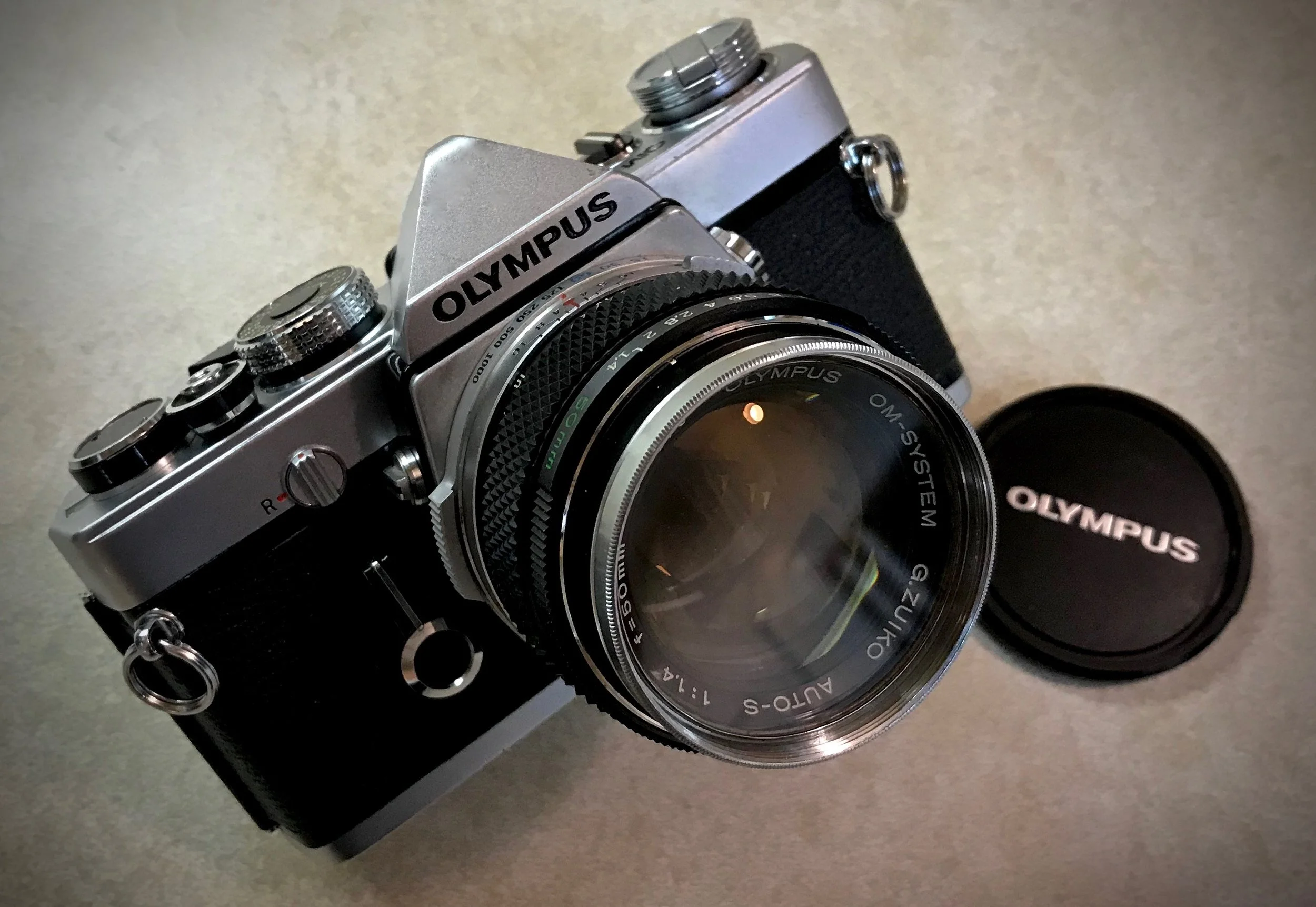 Olympus OM-1