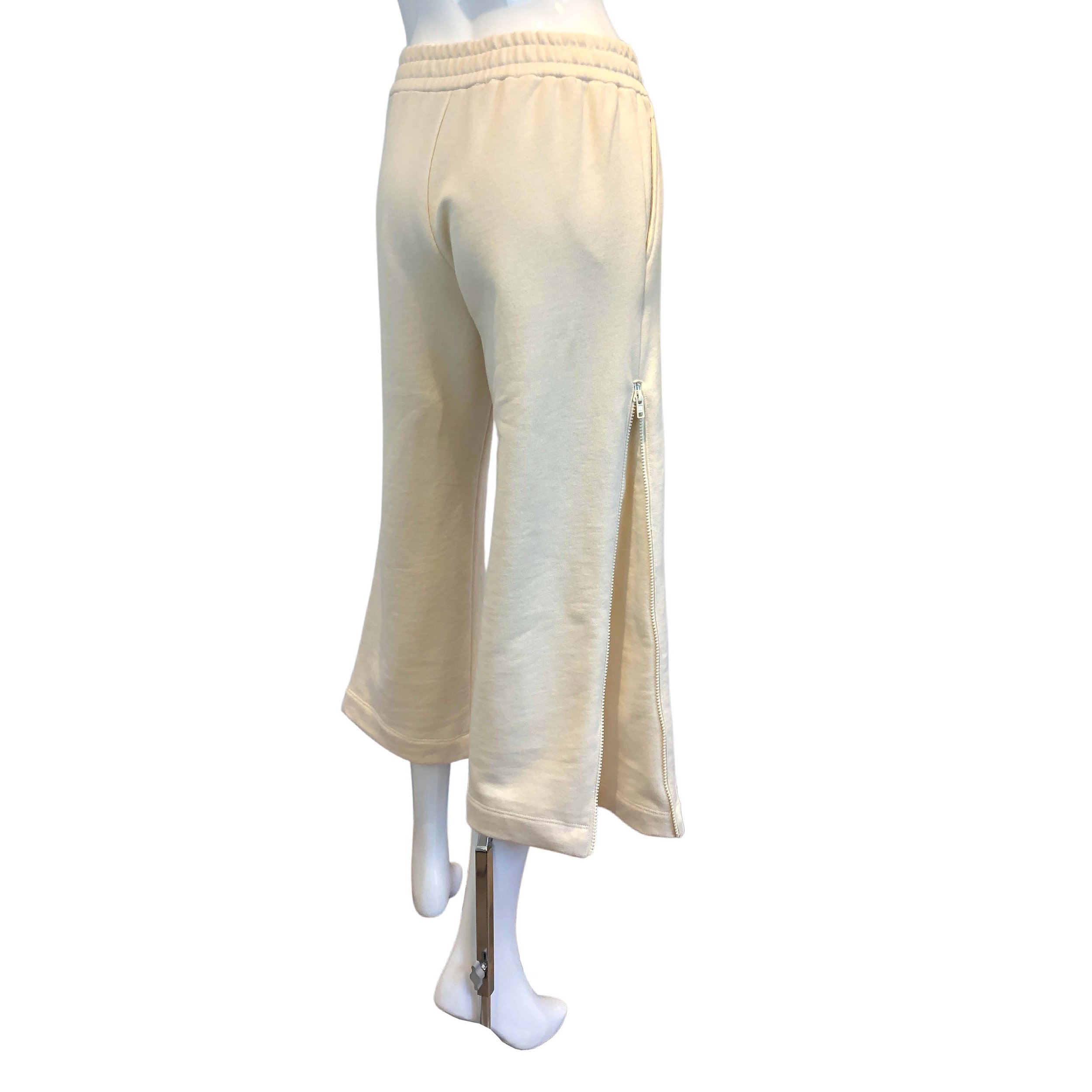 SNIDER-SWEATS-3.jpg