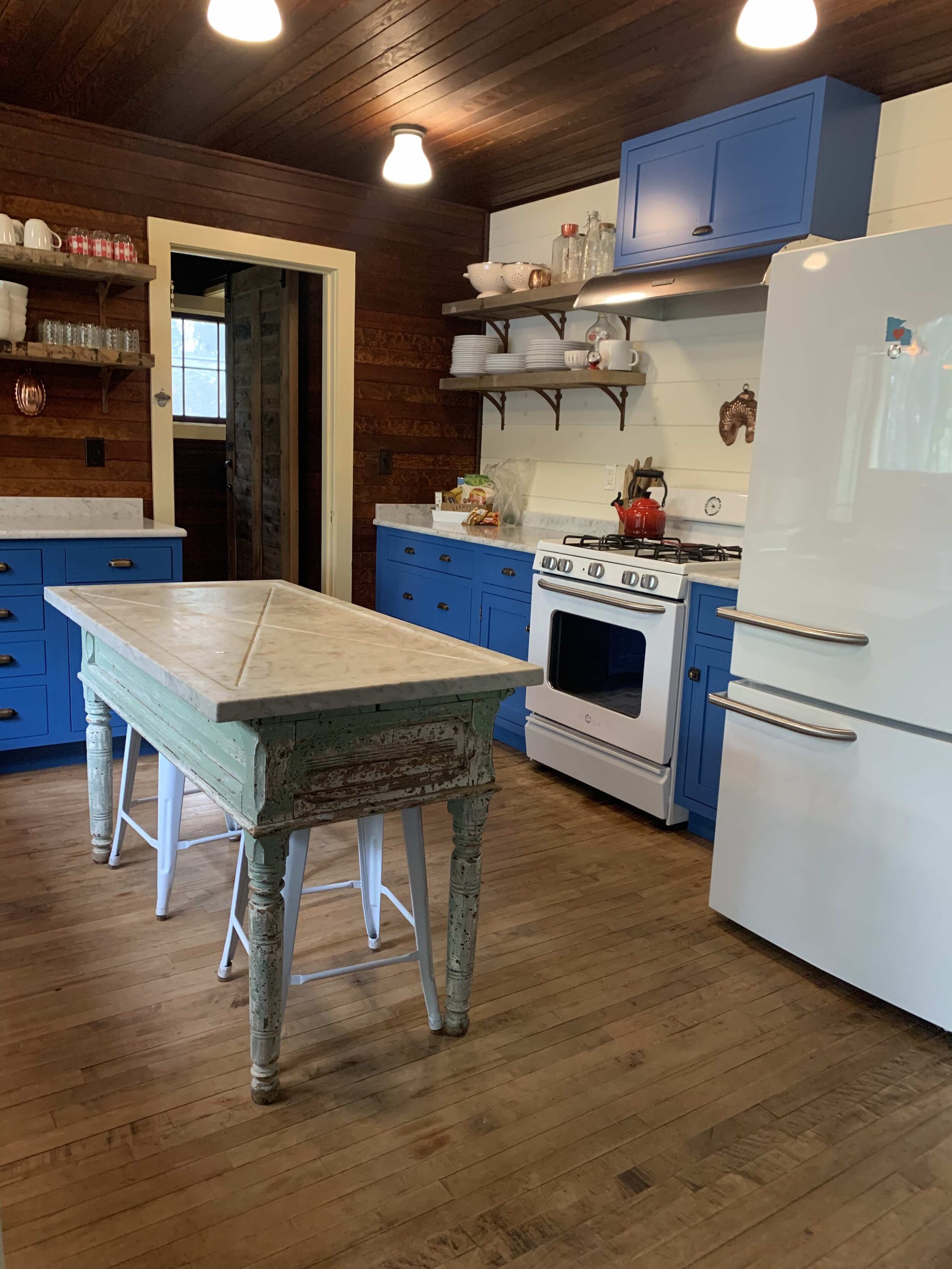 MB Cabin 6.jpg