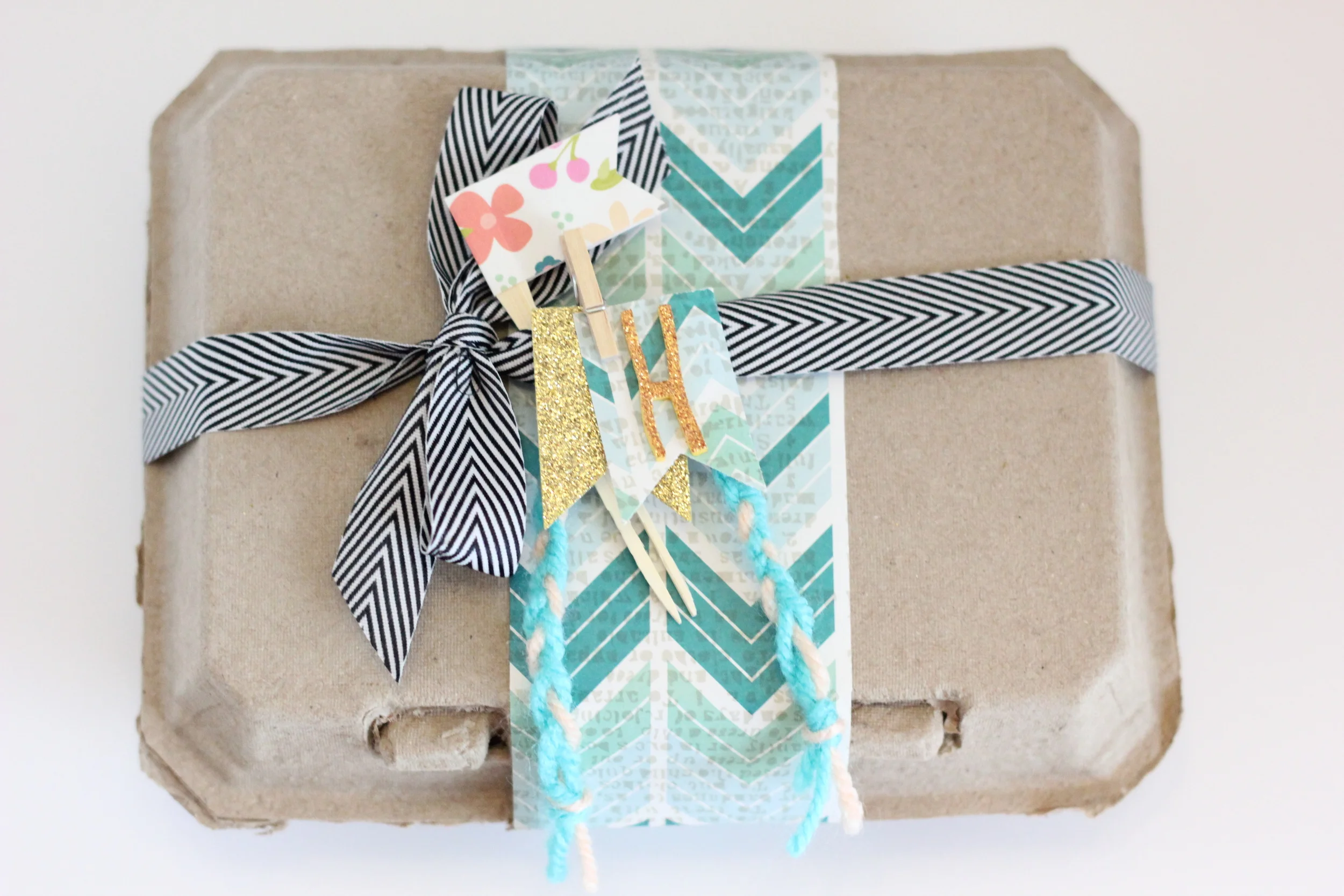 DIY: Egg Carton Gift Box Idea