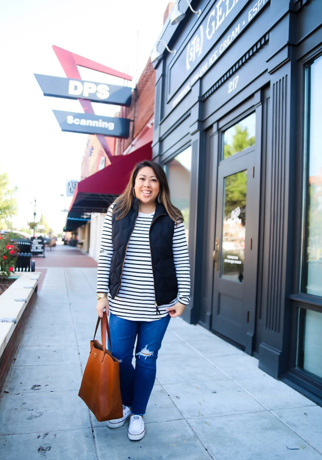thuy35.jpg