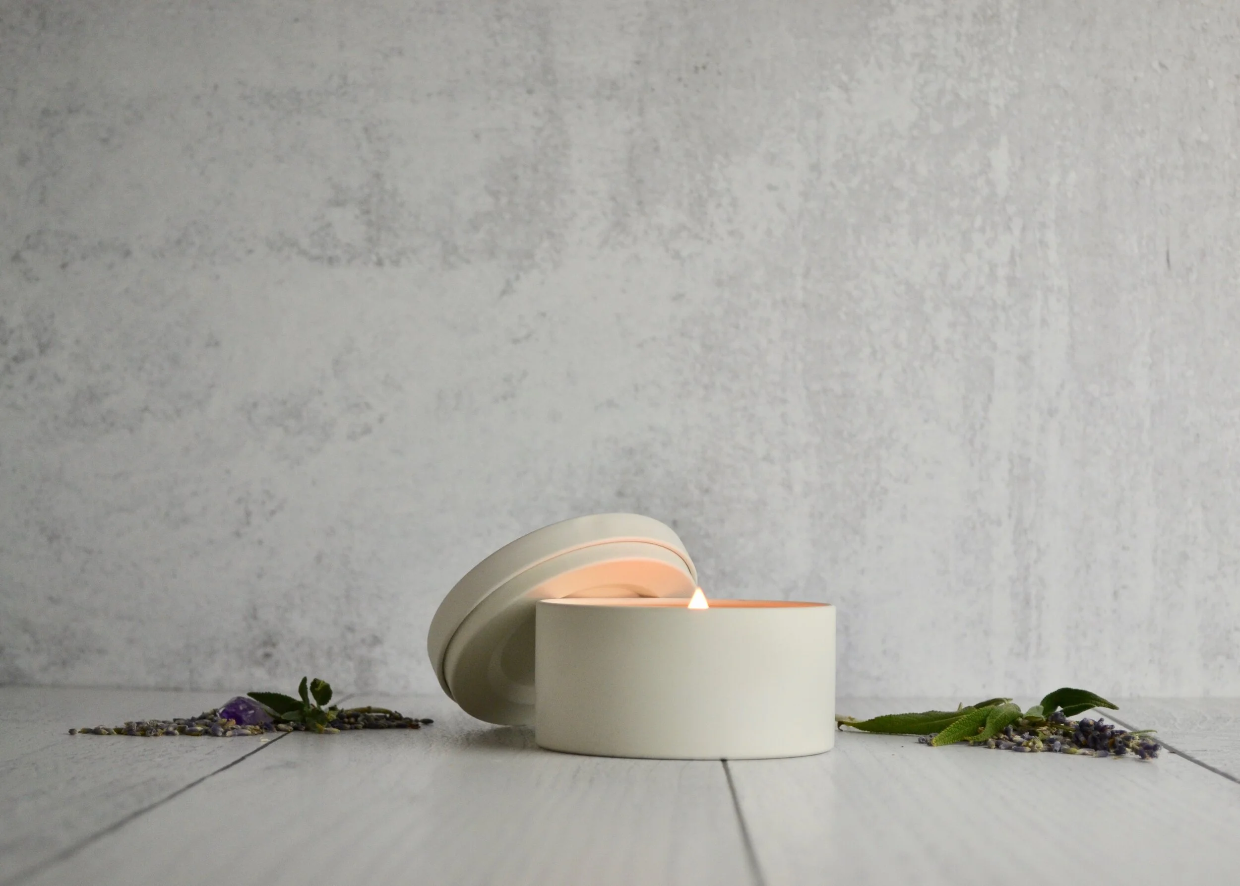Giftbox_Lavendar_White_Sage_Cream_Boutique_Shopping_Heather_Pando_Artist.jpg