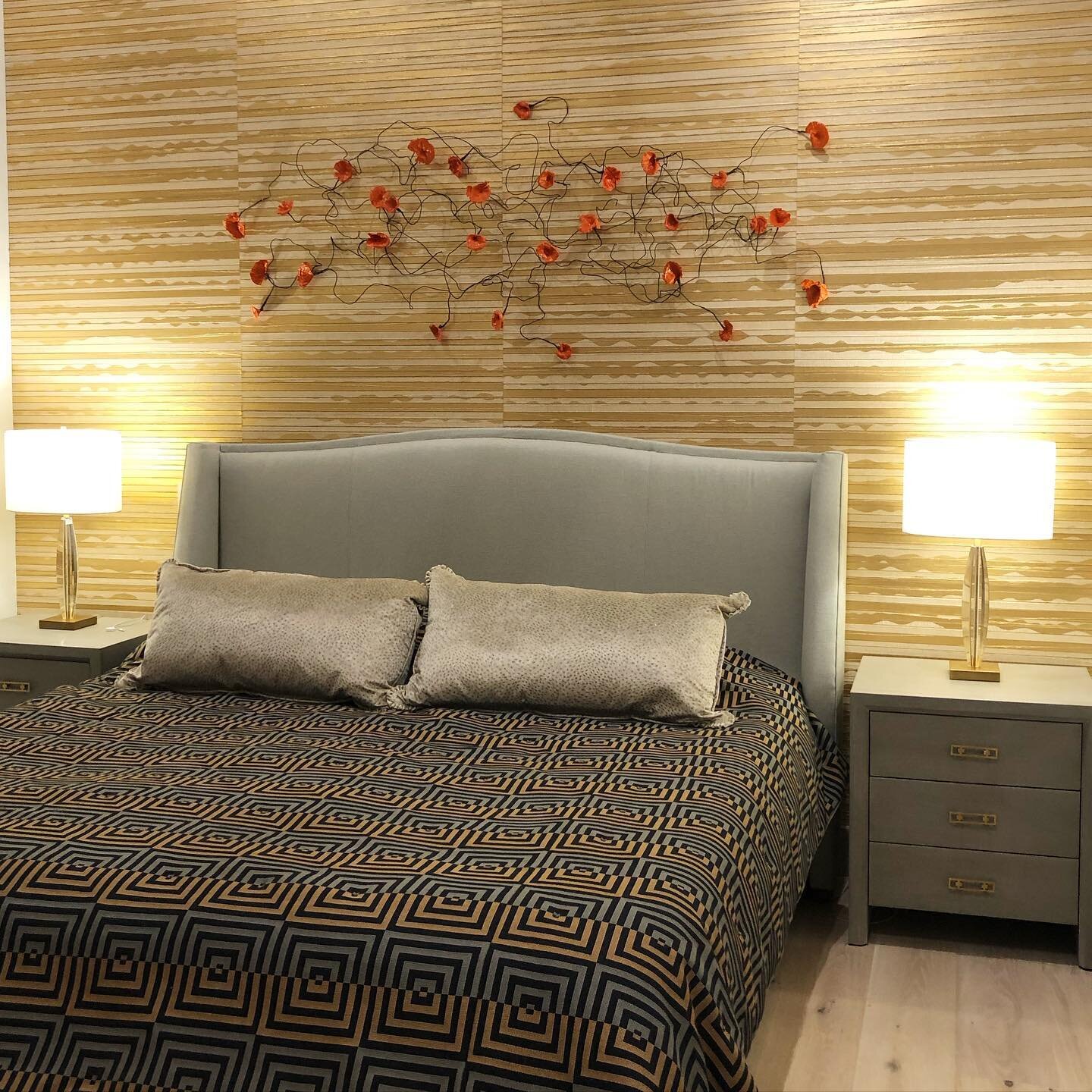 Bespoke 
Oyster Mushroom Installation 

So many options with this three dimensional wall art installation. This pop of color is gorgeous against the textured golden wallpaper. 

Interior Design Firm: @lesperancedesign 

Special help installing this b