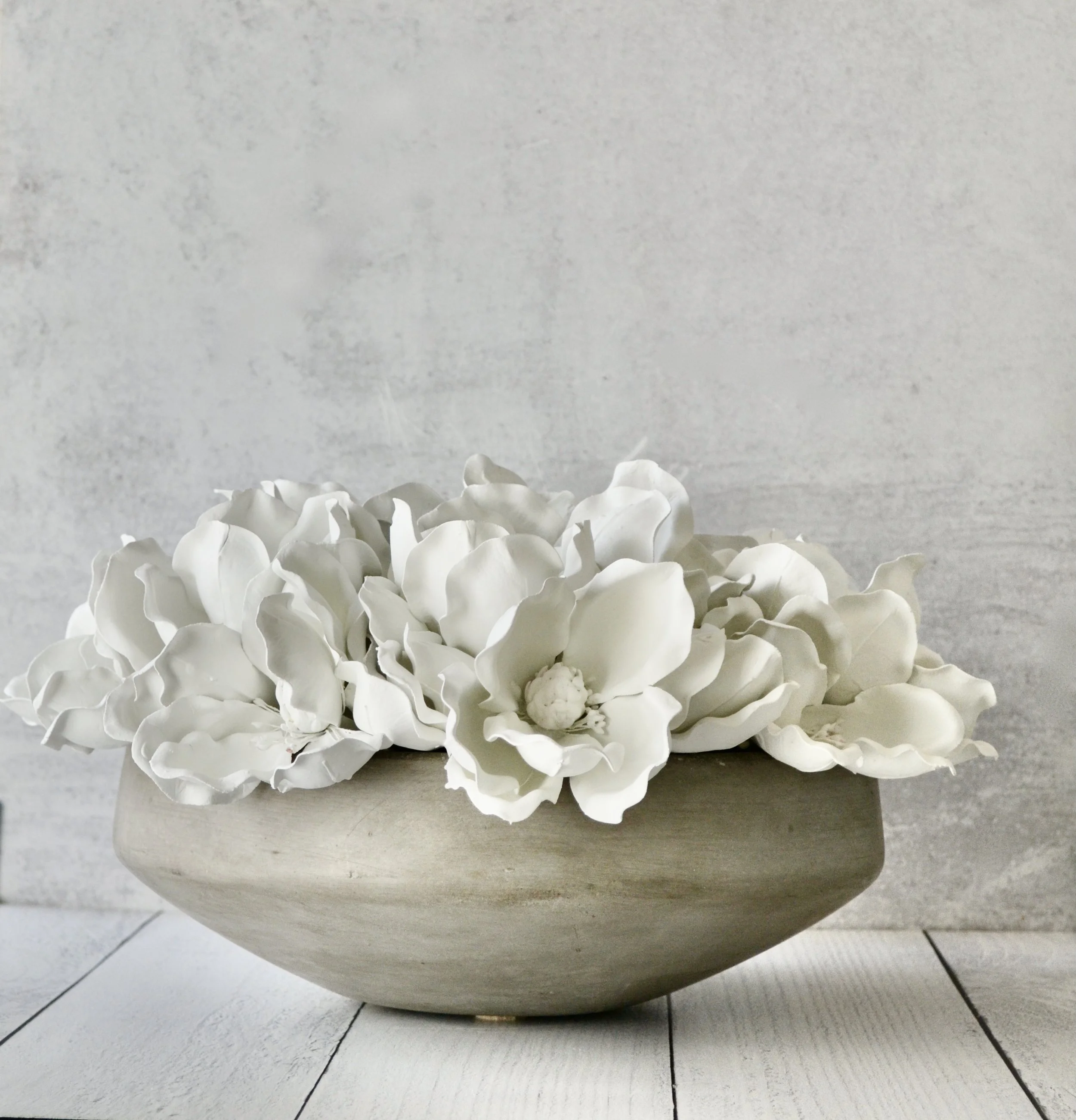Magnolia_white_Tabletop_Heather_Pando_Artist.JPG