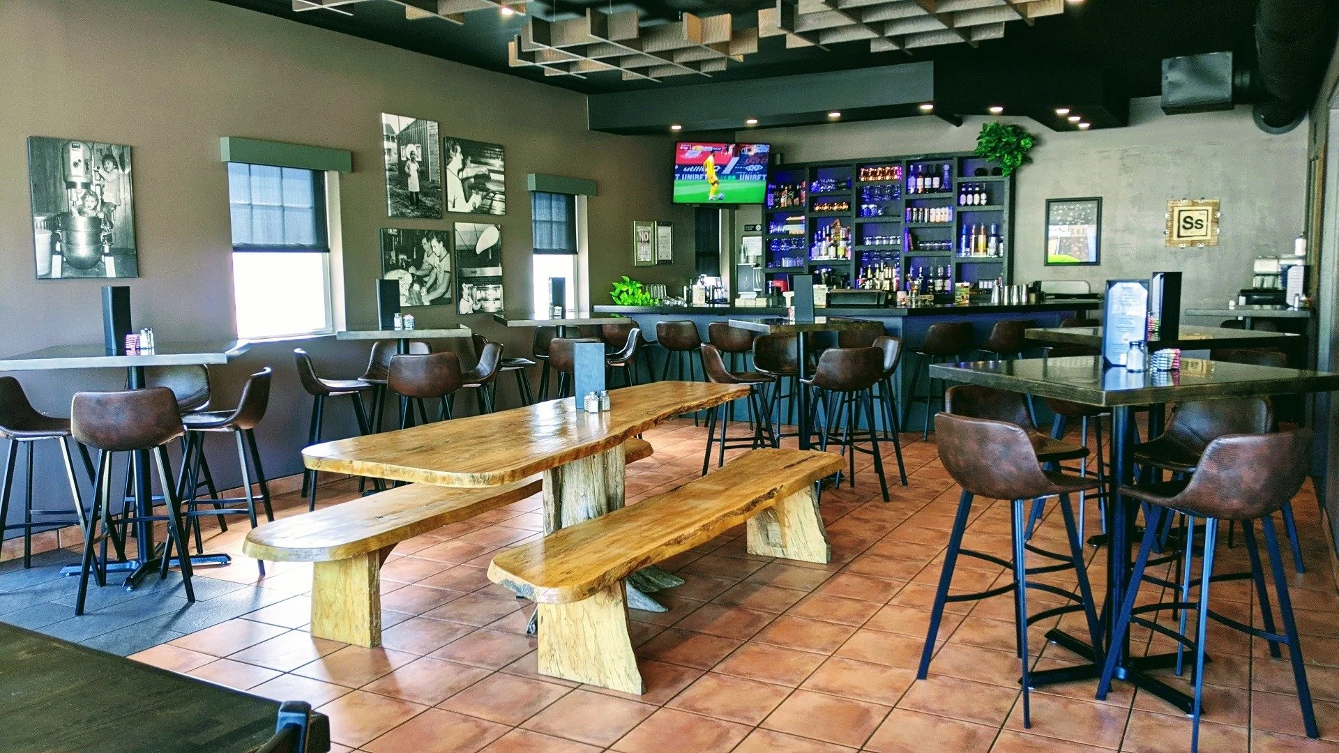 Genova's Italian Restaurant & Brewery West York