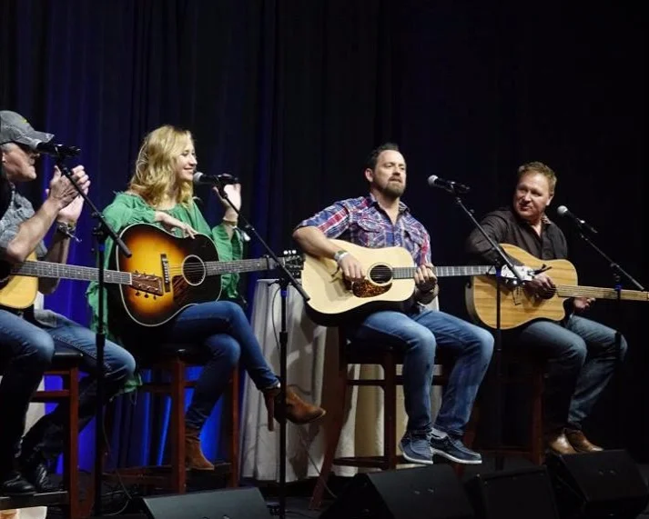 The Warburton: Songwriters Night