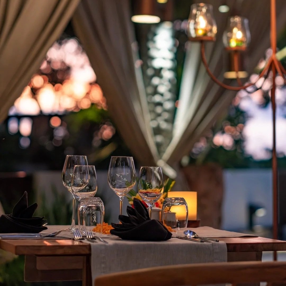 THE ROMANTIC RETREAT