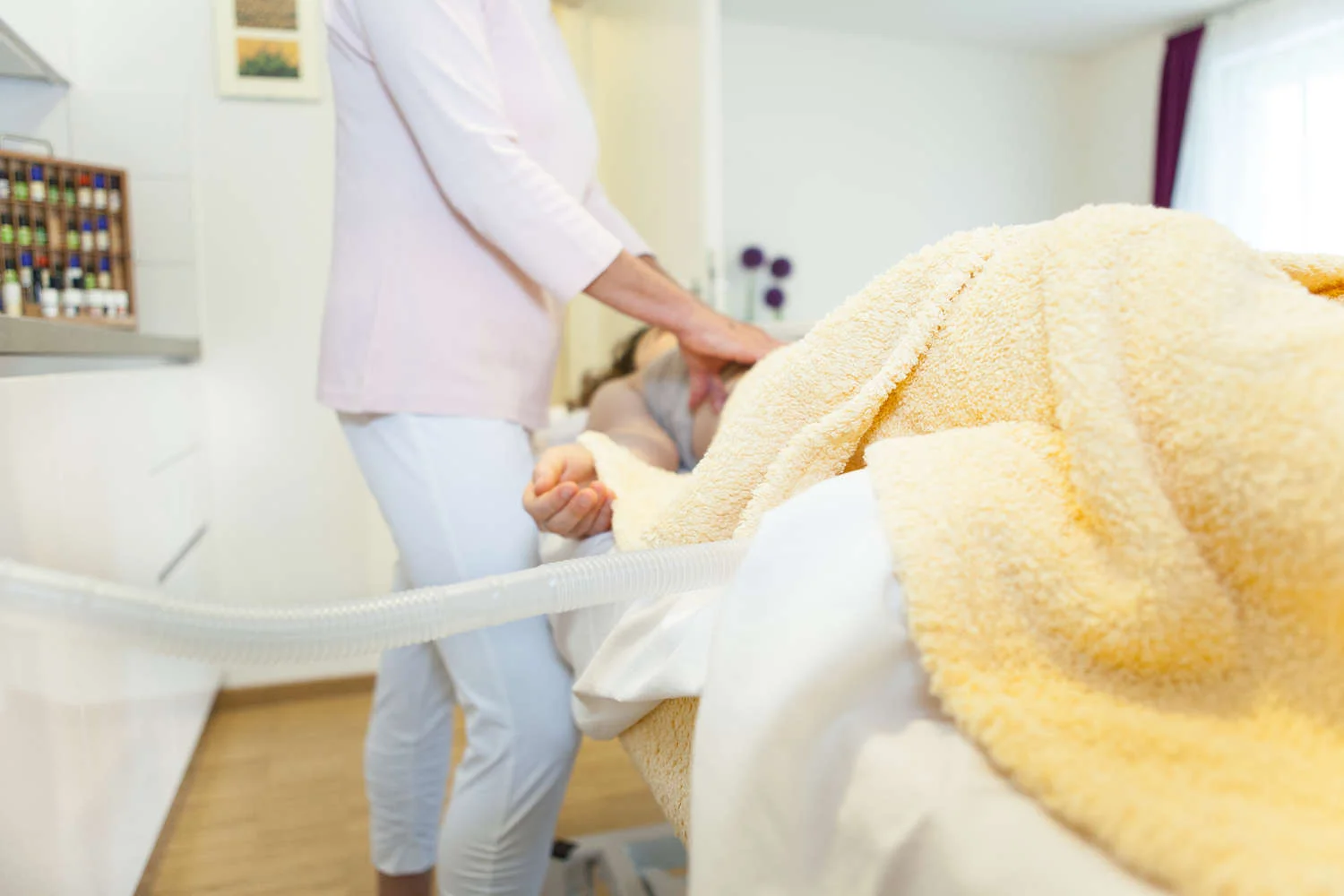 Colon Hydro Therapie ist eine angenehme und sanfte Methode, die versucht den Darm von seinen giftigen Rückständen zu befreien, um somit zur körperlichen Gesundheit beizutragen.
