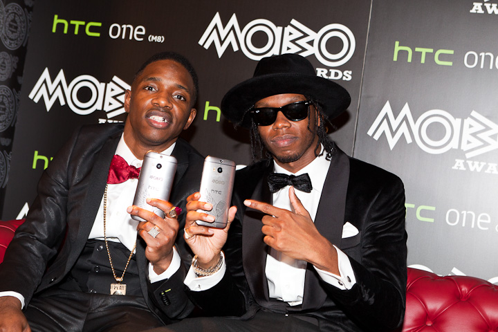 Krept-and-Konan-Limited-Edition-MOBO-HTC-One-M8-MOBOS2014-2832-LowRes.jpg